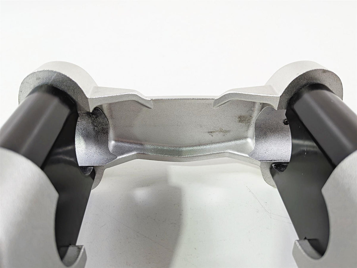 2019 Triumph Speed Triple RS 1050 Handlebar Holder Riser 3" Extensions T2041599 {{ shop.shopifyCountryName }} - Mototech271