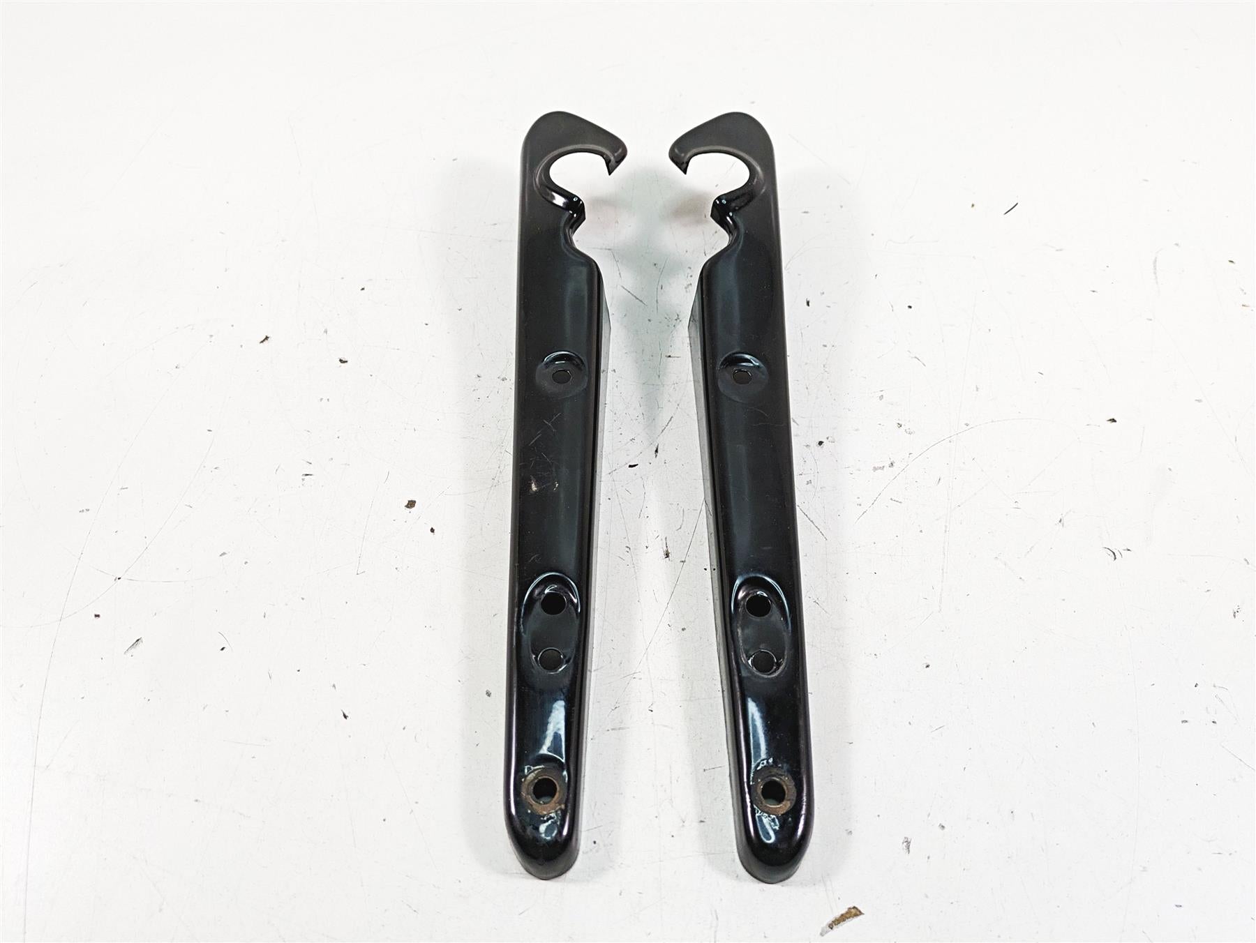 2019 Harley XL883N Sportster Iron Rear Fender Struts Braces 60203-06 60204-06 {{ shop.shopifyCountryName }} - Mototech271