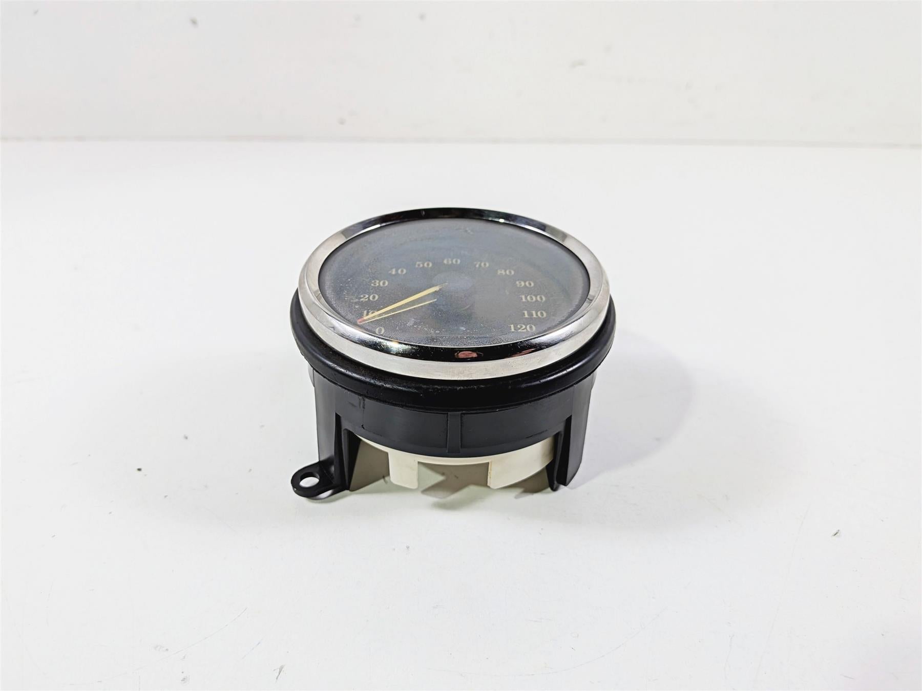 2007 Harley Dyna FXDB Street Bob Speedometer Gauge Instrument 54k 67478-04A {{ shop.shopifyCountryName }} - Mototech271
