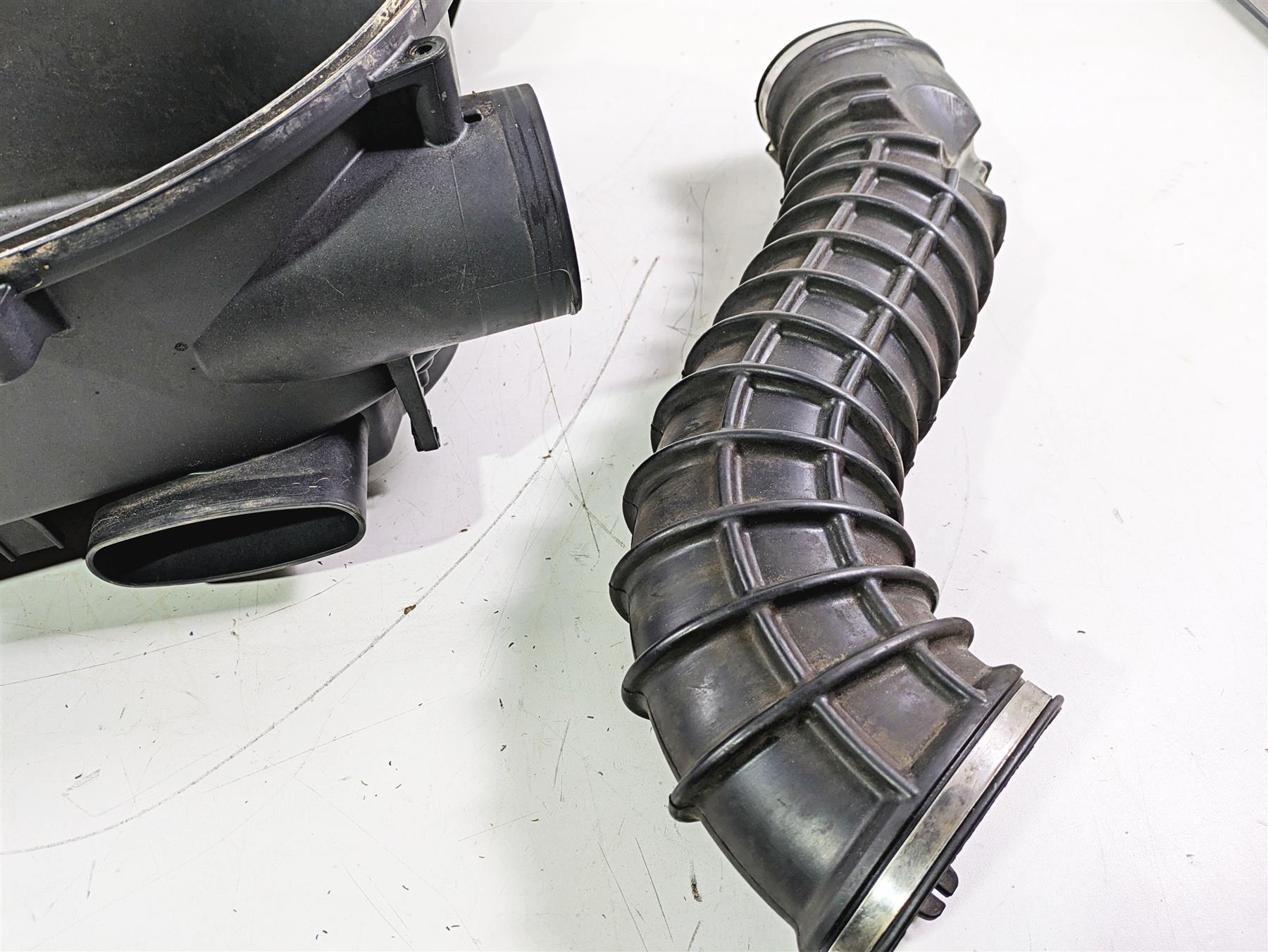 2023 Can Am Maverick X3 XMR Turbo RR Inner Outer Clutch Cover & Tubes 420212609 {{ shop.shopifyCountryName }} - Mototech271