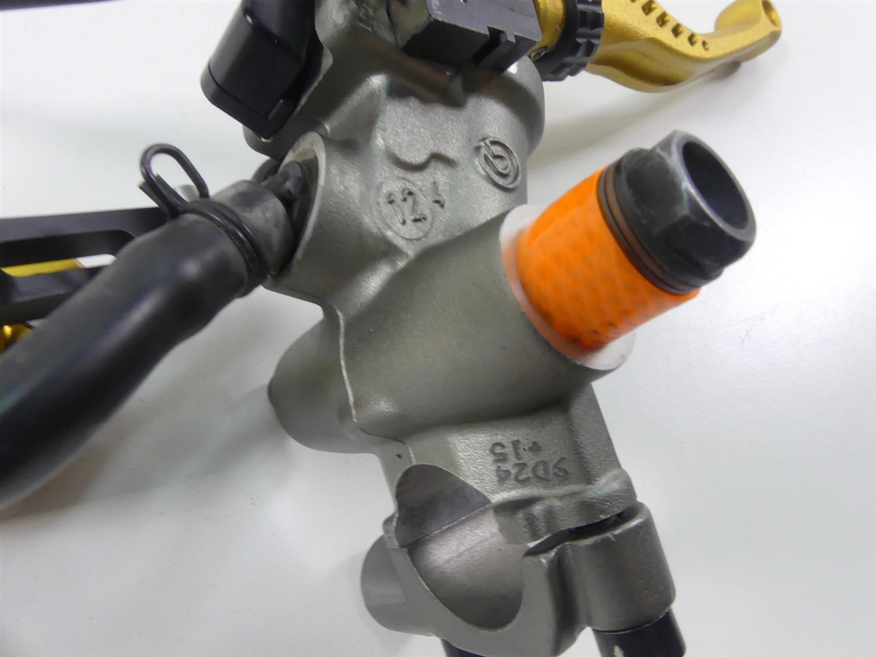 2010 Ducati Streetfighter 1098 S Brembo Clutch Radial Master Cylinder 63040481A {{ shop.shopifyCountryName }} - Mototech271