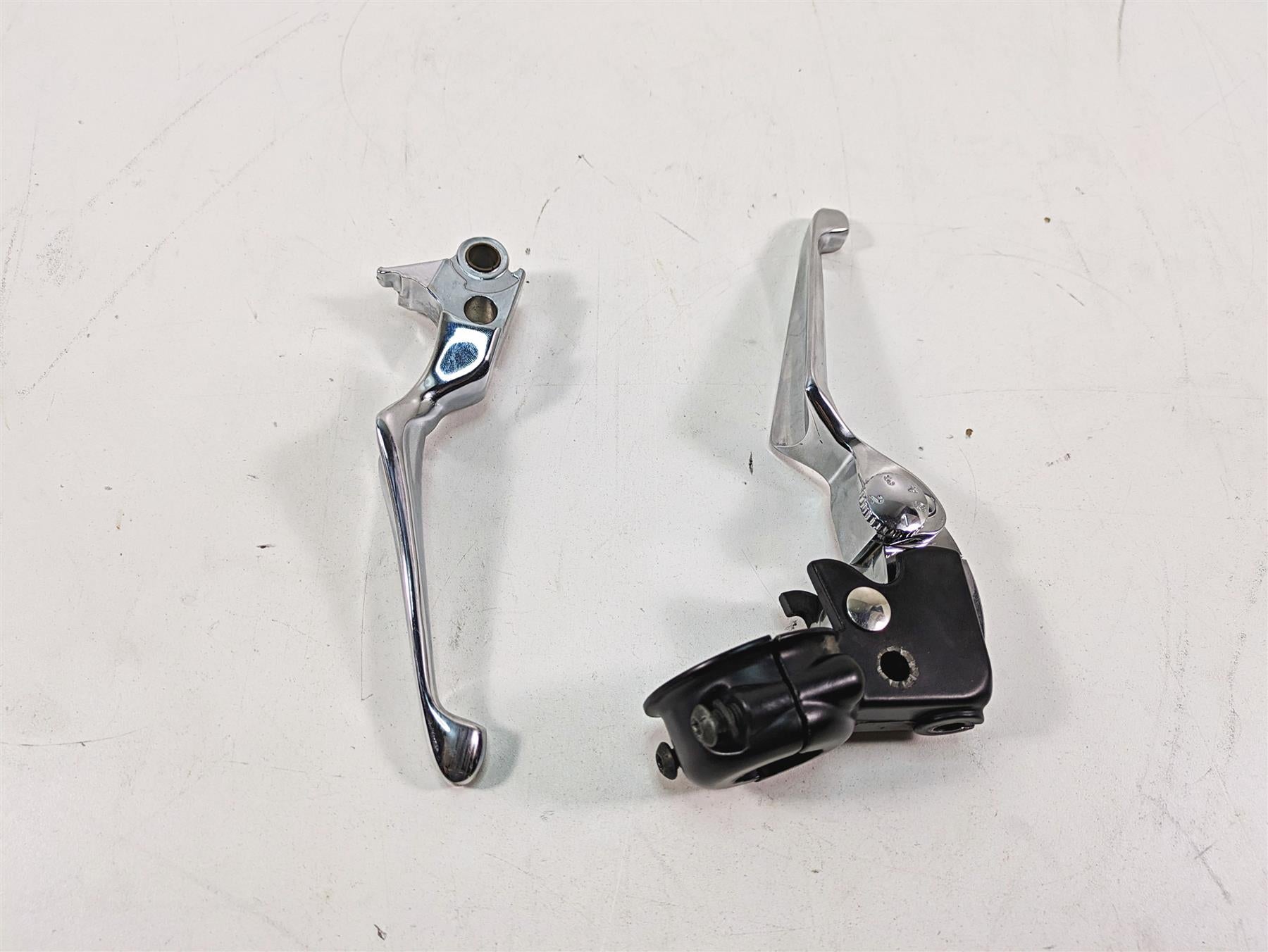 2012 Harley FLD Dyna Switchback Chrome Clutch & Brake Lever + Perch Set 38608-96 {{ shop.shopifyCountryName }} - Mototech271