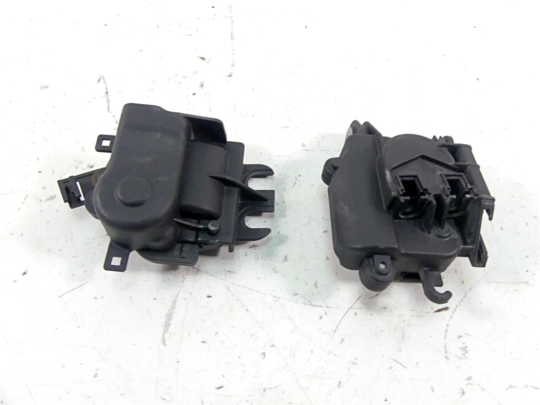 2018 BMW S1000RR K46 Exhaust Actuator Servo Motor Set 18517722614 18519443059 {{ shop.shopifyCountryName }} - Mototech271