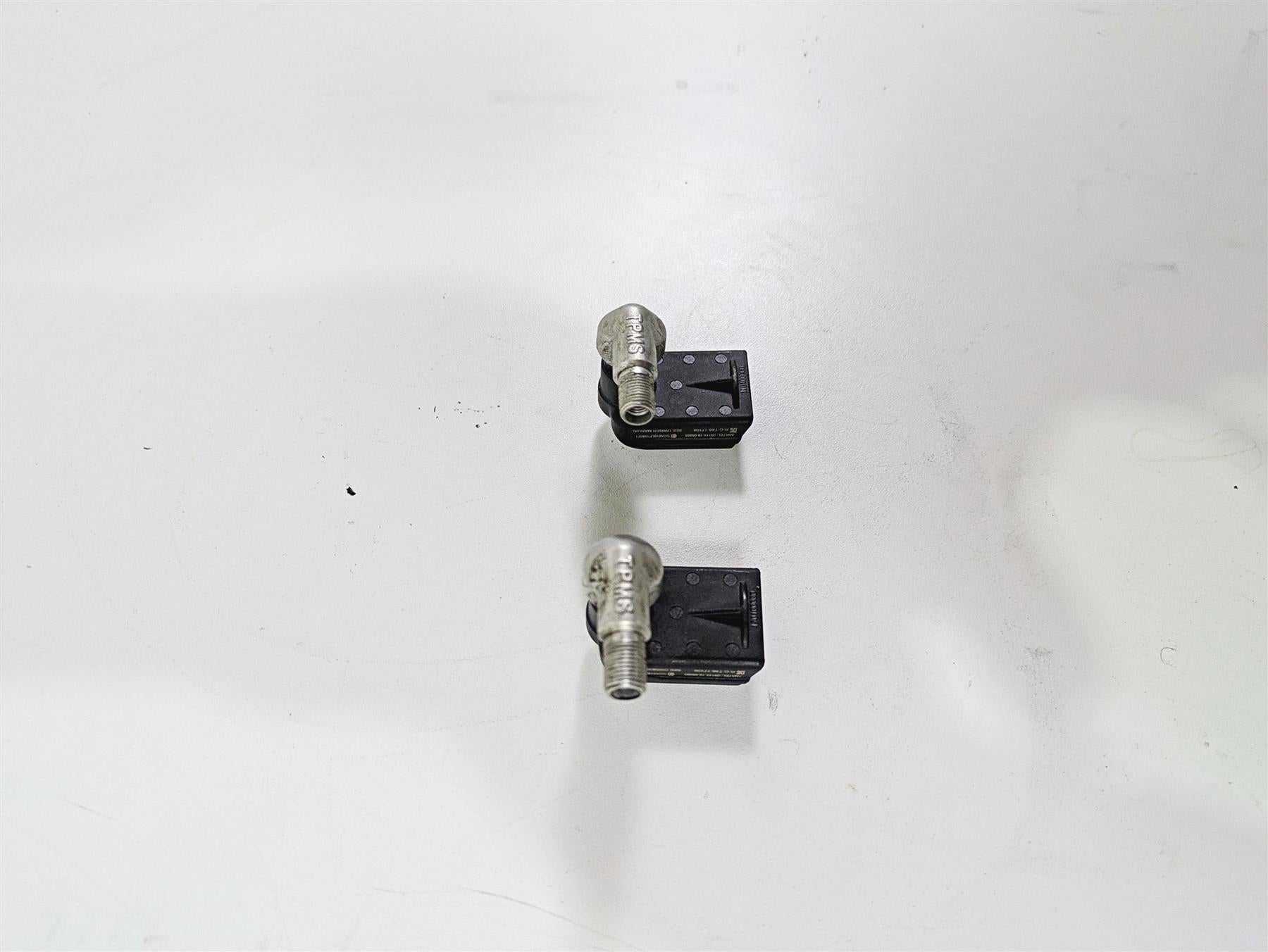 2024 Triumph Tiger 900 GT Front Rear Tpms Tire Pressure Sensor 434Mhz T2504280 {{ shop.shopifyCountryName }} - Mototech271