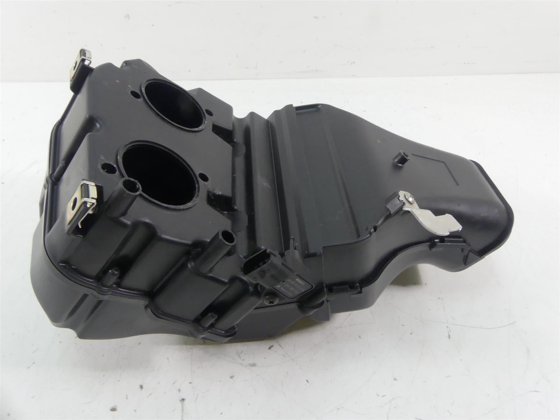 2021 Aprilia RS 660 Air Filter Cleaner Breather Box Airbox 2B006527 2B006529 {{ shop.shopifyCountryName }} - Mototech271