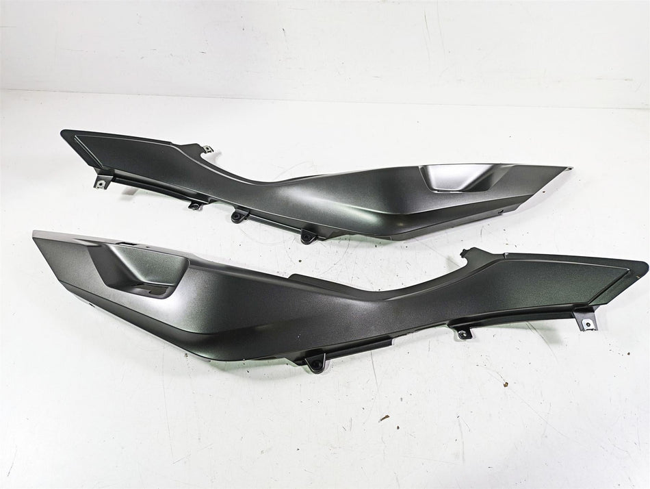 2014 BMW R1200 RT RTW K52 Tail Side Cover Fairing Set - Read 46638533567 {{ shop.shopifyCountryName }} - Mototech271