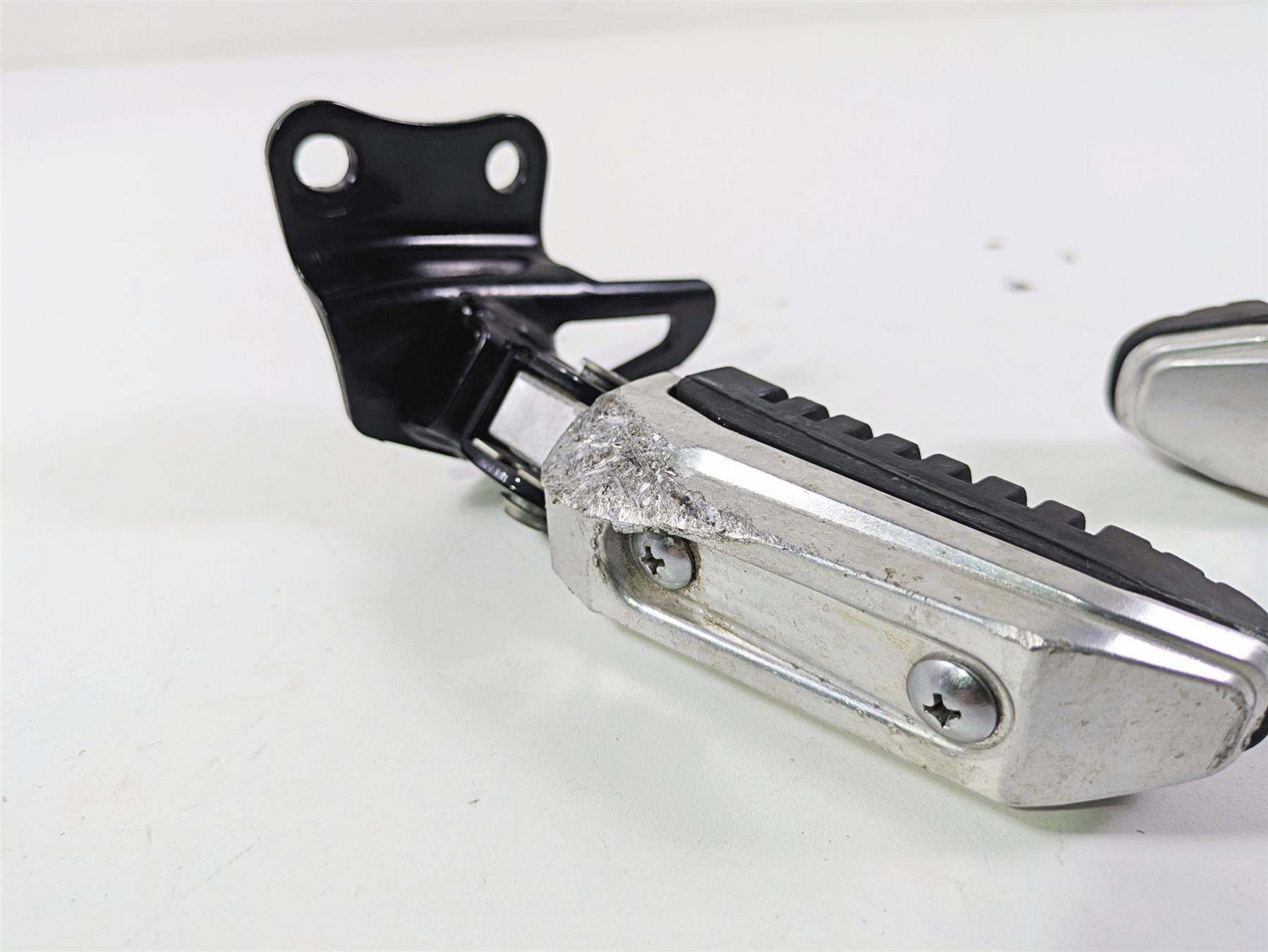 2019 Suzuki M109R VZR1800 Boulevard Rear Passenger Footpeg Set 43600-48G00 {{ shop.shopifyCountryName }} - Mototech271