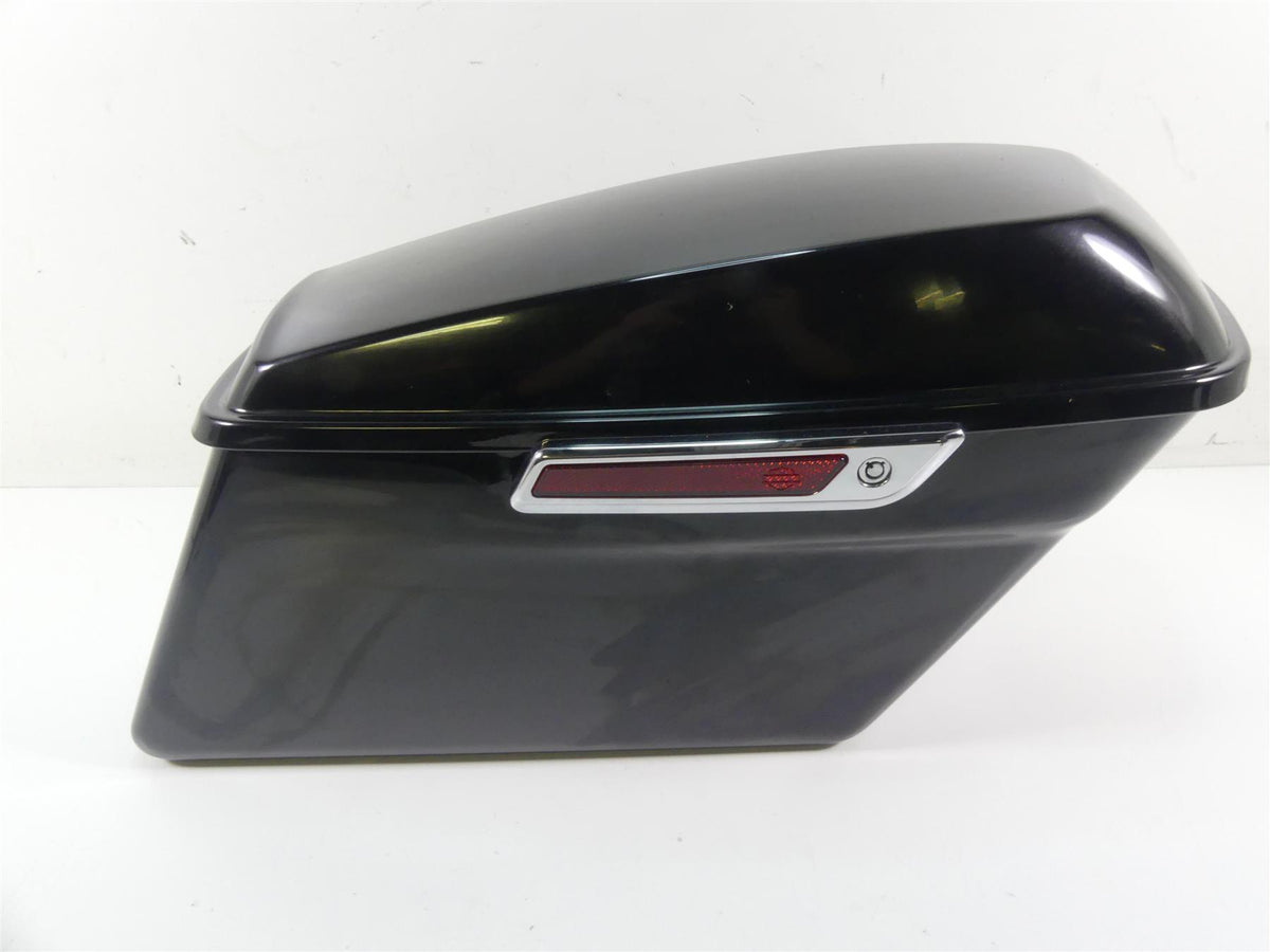 2016 Harley Touring FLHTP Electra Glide Right Saddle Bag Vivid Black 90200412 {{ shop.shopifyCountryName }} - Mototech271