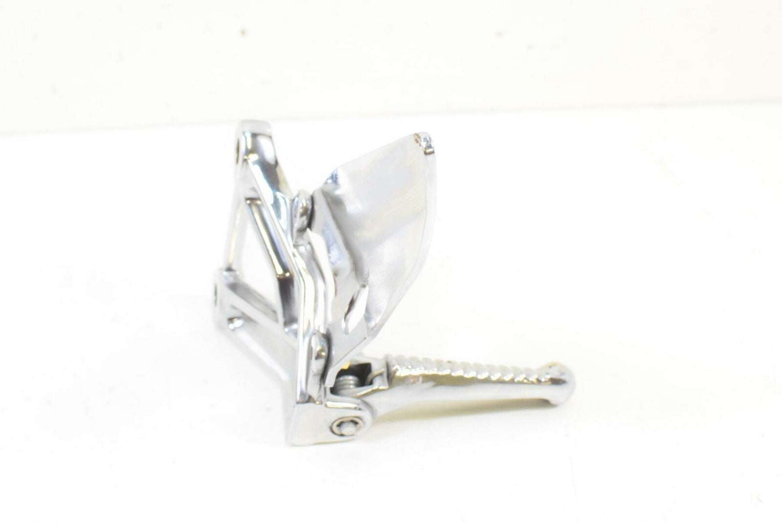 2008 Ducati 848 Right Chrome Rider Footpeg Foot Peg 82411231A {{ shop.shopifyCountryName }} - Mototech271