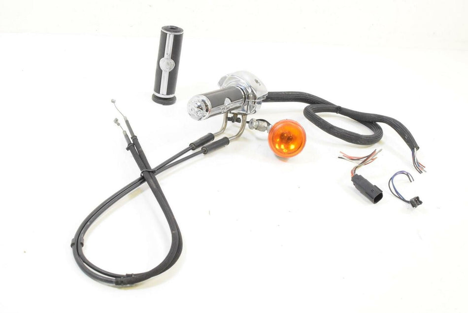 2008 Harley FXDWG Dyna Wide Glide Chrome Right Control Switch & Blinker 71597-96 {{ shop.shopifyCountryName }} - Mototech271