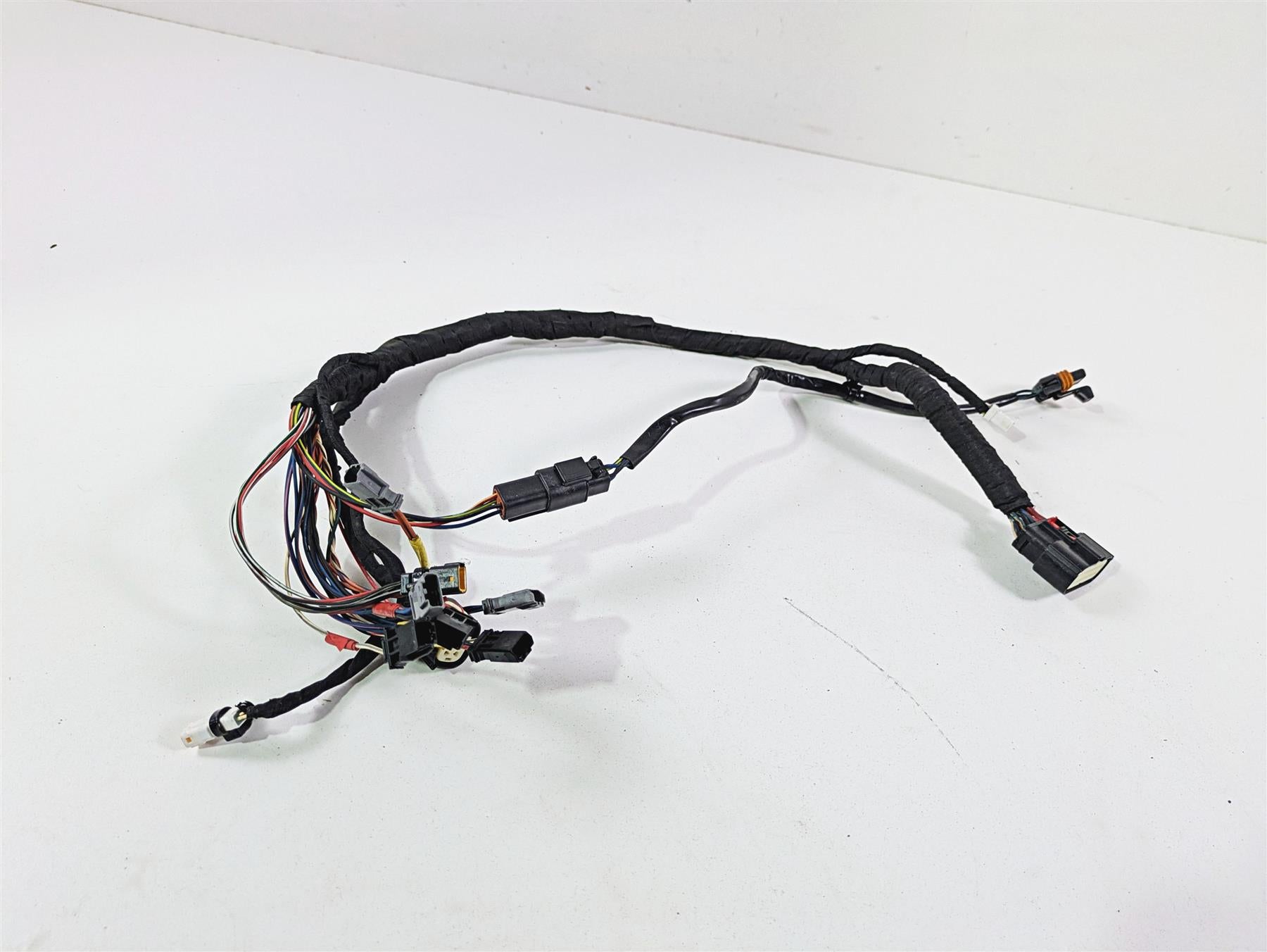 2018 Harley FLHCS Softail Heritage 115th Under Steering Head Harness 69201654