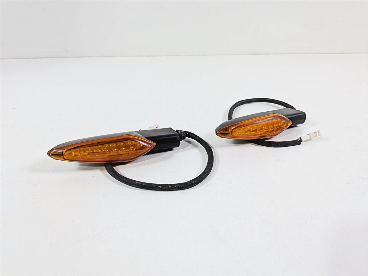 2016 Victory Cross Country Front Black Blinker Turn Signal Set 2411114 {{ shop.shopifyCountryName }} - Mototech271
