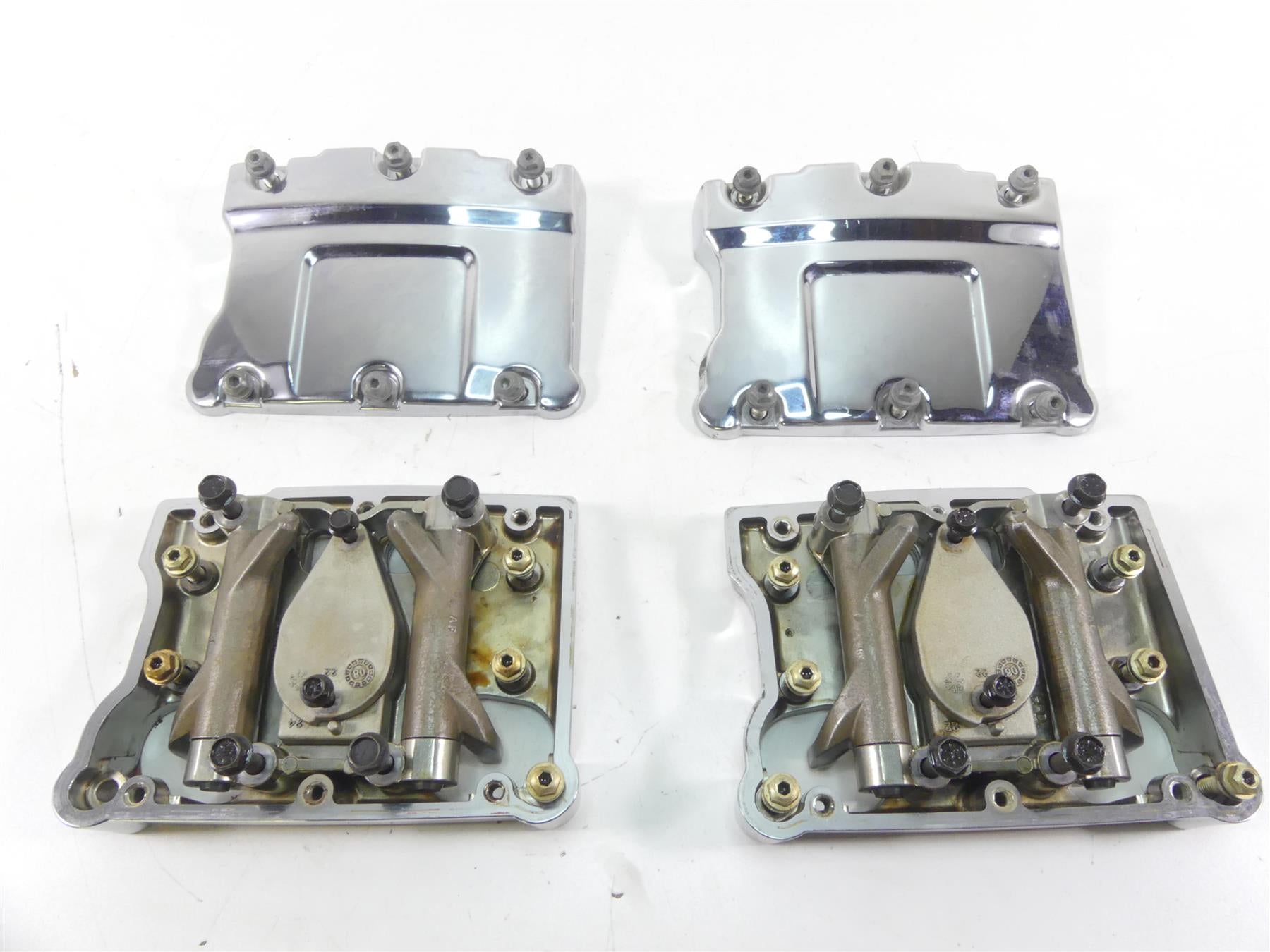 2009 Harley FXDL Dyna Low Rider Cylinderhead Rocker Box Valve Covers 17543-99 {{ shop.shopifyCountryName }} - Mototech271