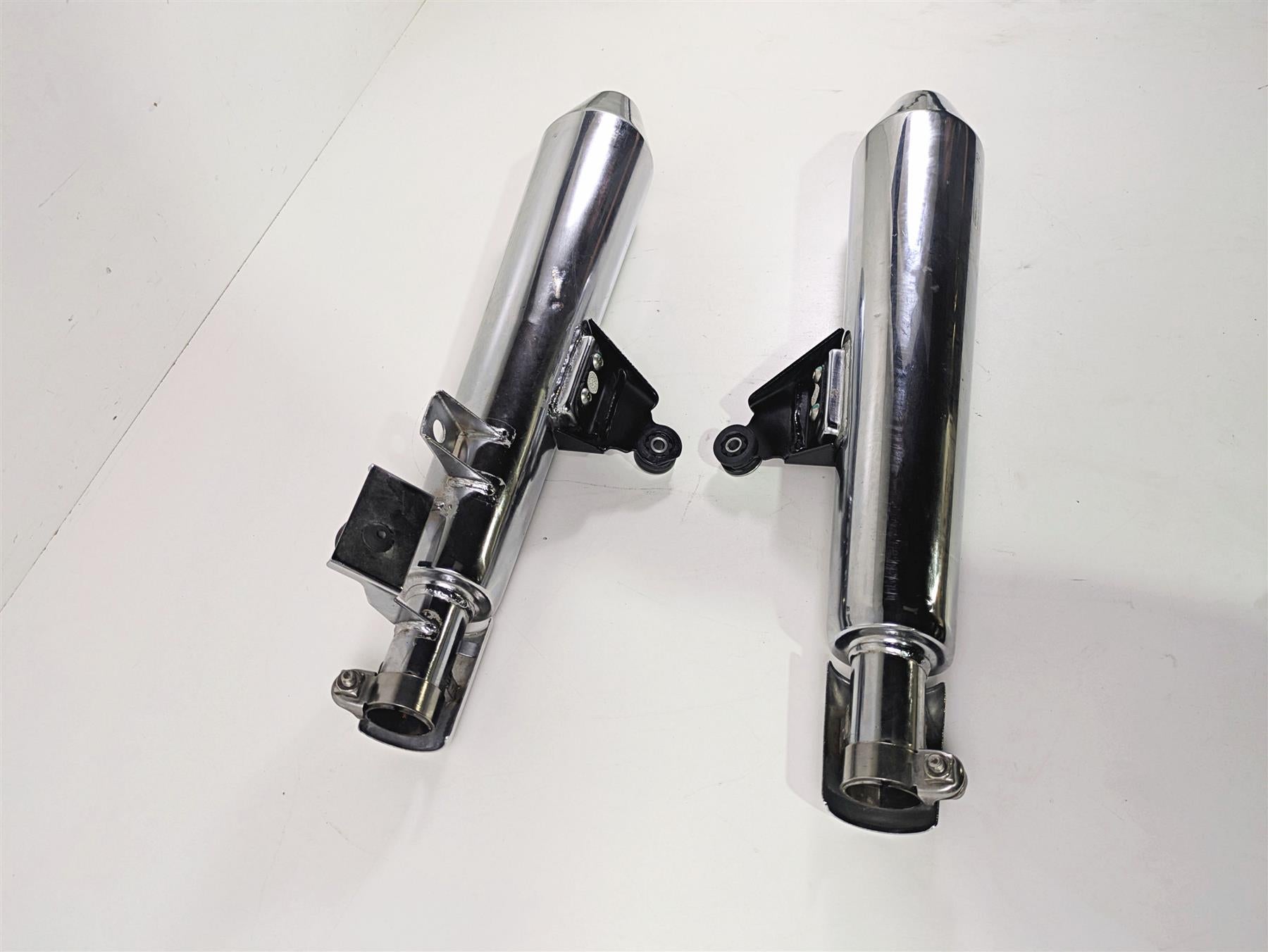 2013 Triumph Bonneville Stock Exhaust Pipe Muffler Set T2206490 T2206485 {{ shop.shopifyCountryName }} - Mototech271