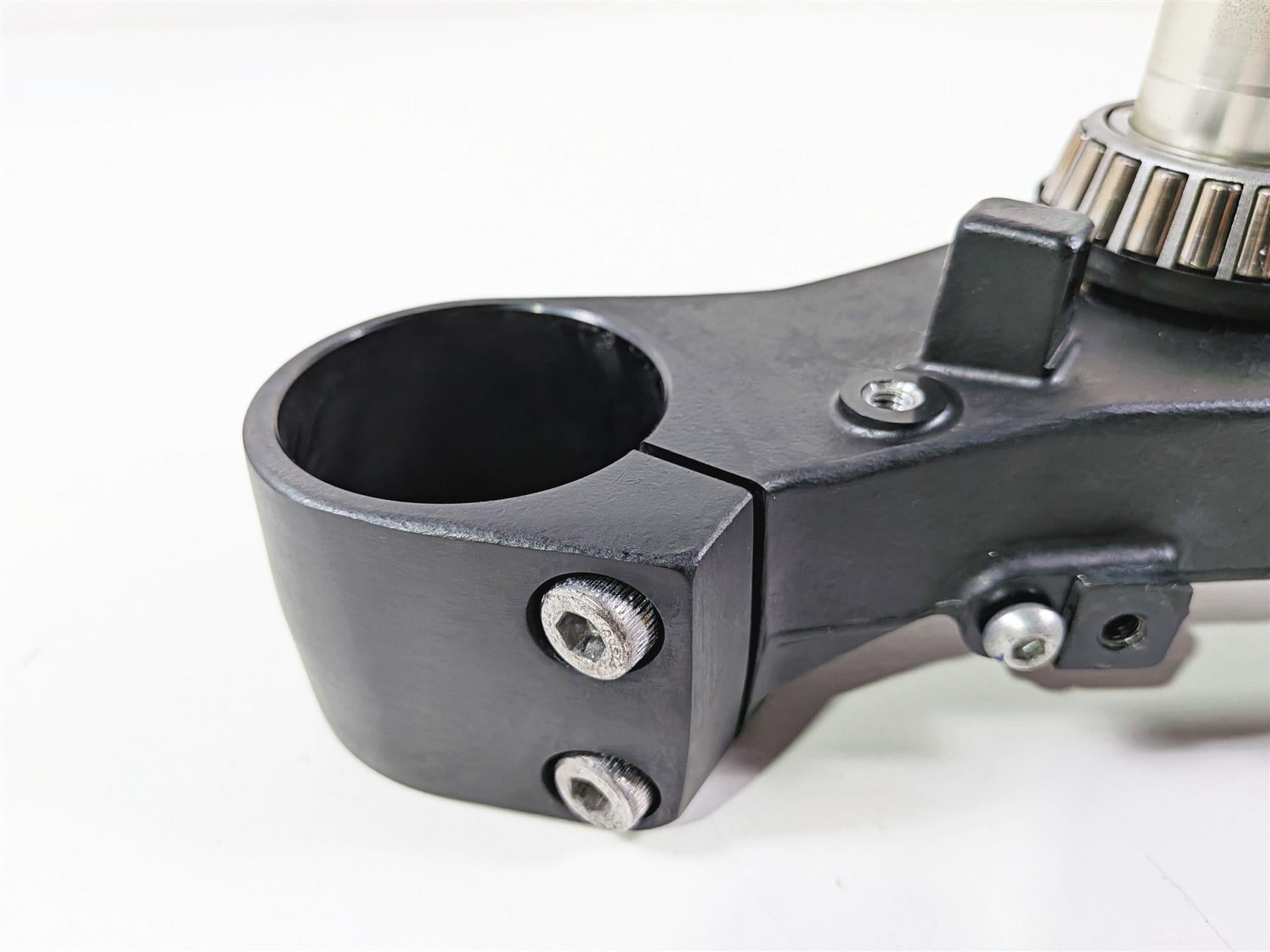 2009 Yamaha VMX17 V-Max 1700 Lower Triple Tree Steering Clamp 2S3-23340-00-00-Mototech271