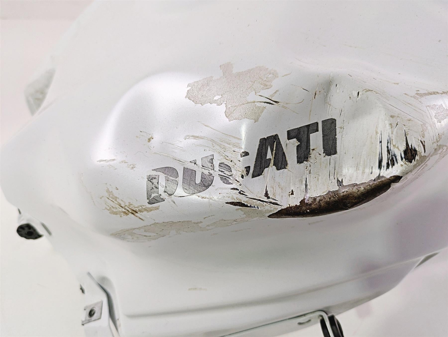2019 Ducati Supersport 939 S White Dented Gas Fuel Petrol Tank 58612531BW {{ shop.shopifyCountryName }} - Mototech271