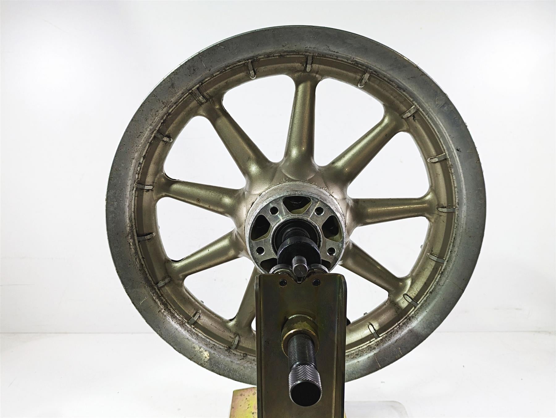 2003 Harley Touring FLHTCUI 100TH E-Glide Straight 16x3 Front Wheel Rim 41183-03 {{ shop.shopifyCountryName }} - Mototech271