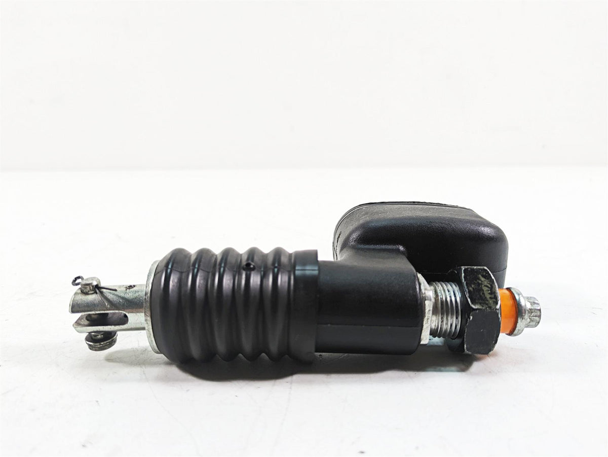 2000 Harley FXSTS Softail Springer Rear Brake Master Cylinder 41755-99F {{ shop.shopifyCountryName }} - Mototech271