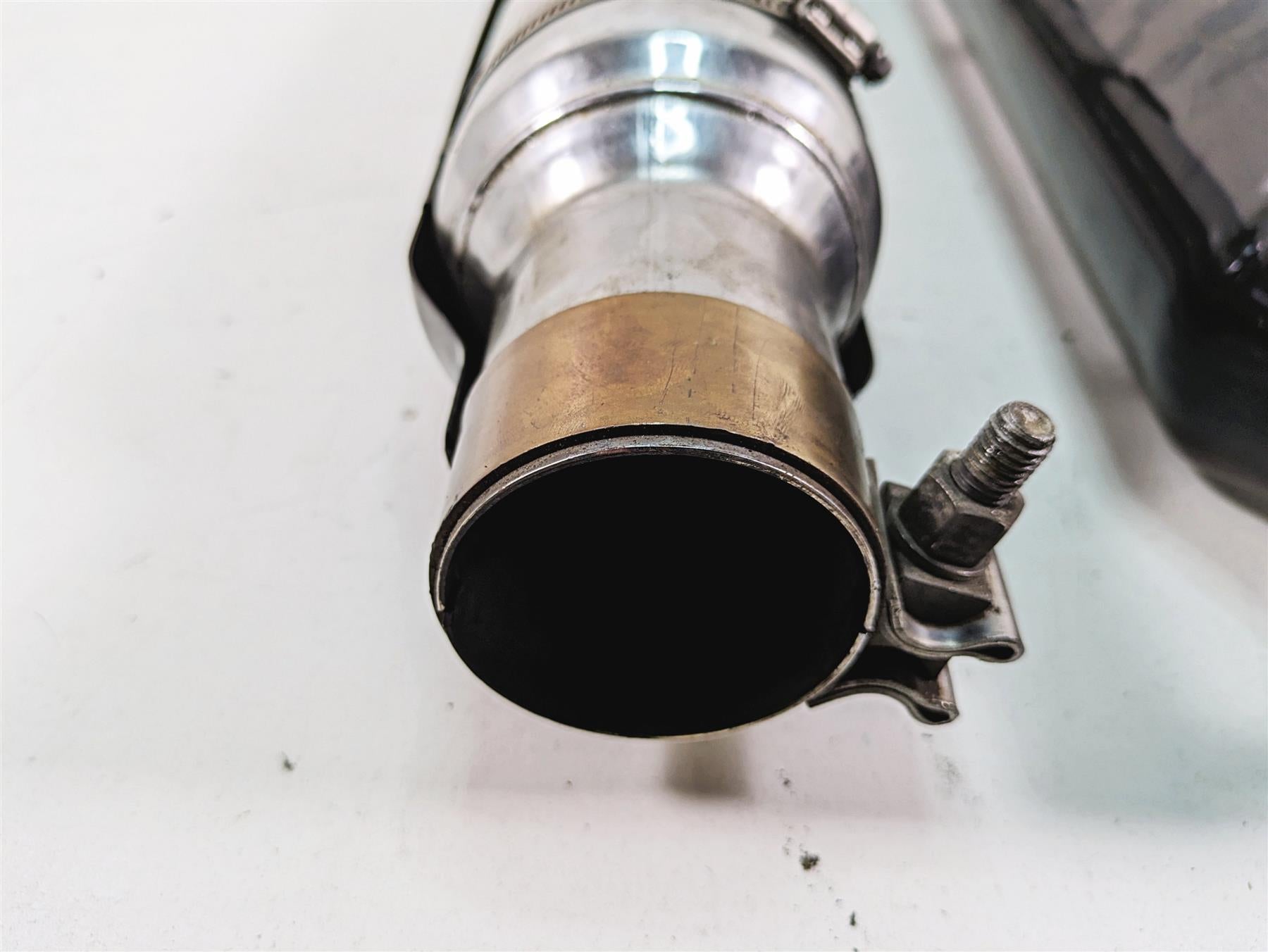 2018 Harley Touring FLHXSE CVO Street Glide Exhaust Pipe Muffler Set 64900732 {{ shop.shopifyCountryName }} - Mototech271