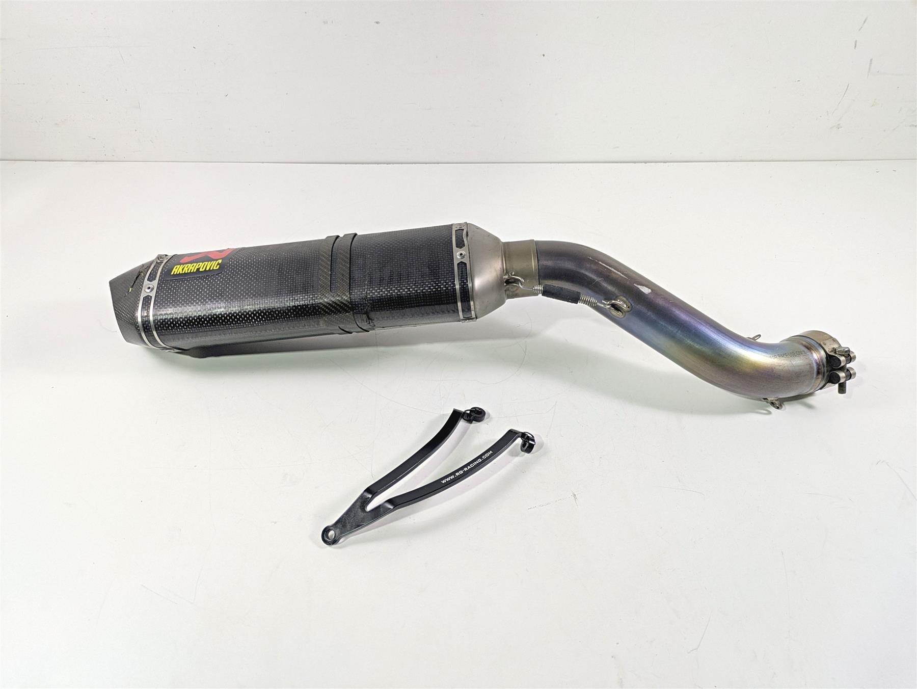 2017 Aprilia RSV 1100 Tuono V4 Factory Akrapovic Carbon Exhaust Read S-A10SO9-RC