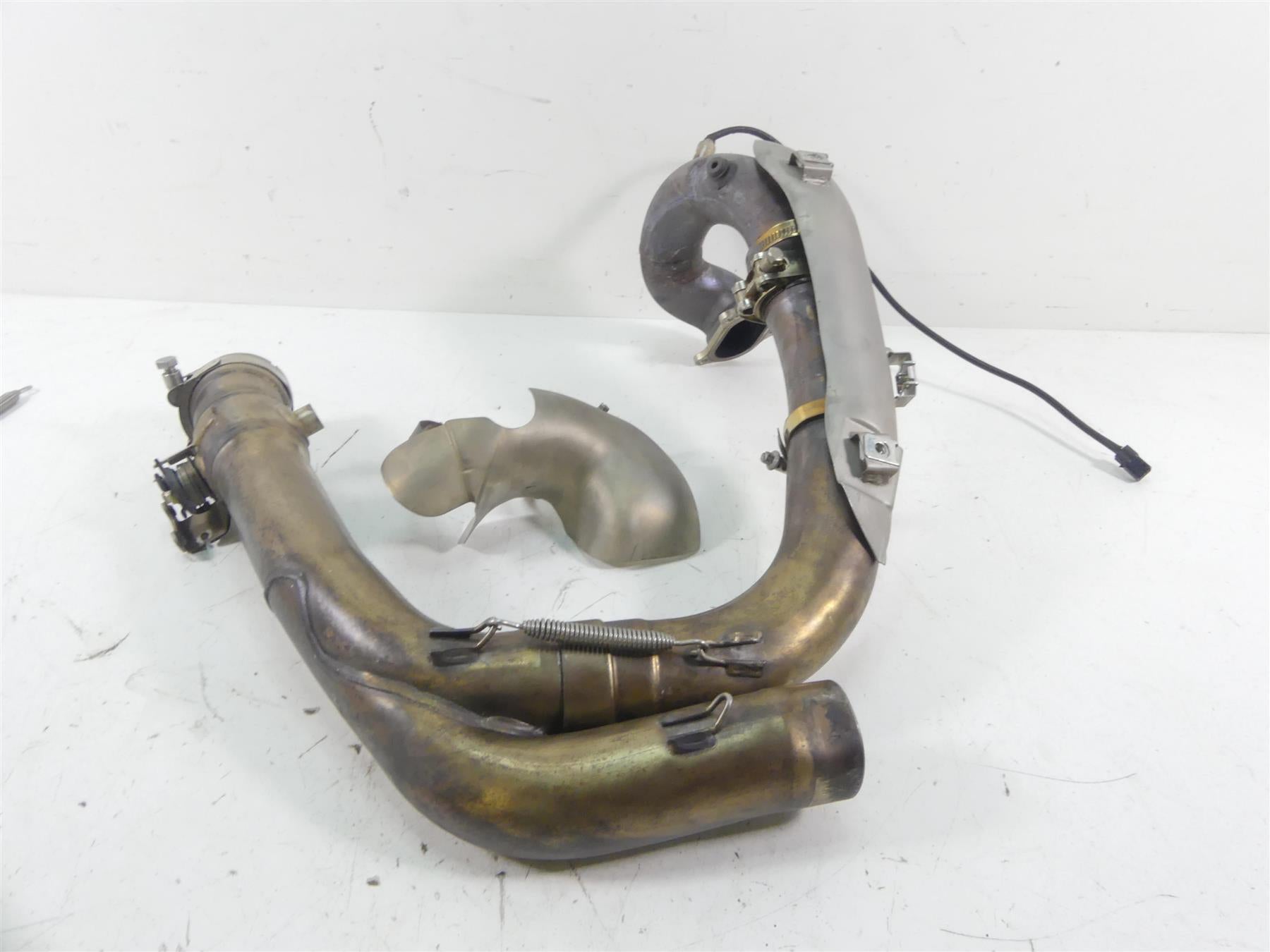 2017 Ducati Monster 1200 S Oem Exhaust Rear Header Manifold & Servo 57211632A {{ shop.shopifyCountryName }} - Mototech271