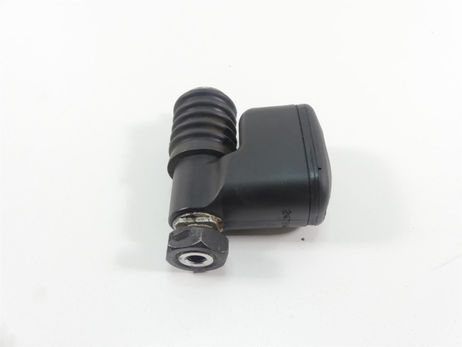 2009 Harley Dyna FXDF SE CVO Fat Bob Rear Brake Master Cylinder 42474-06C {{ shop.shopifyCountryName }} - Mototech271