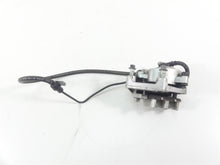 Load image into Gallery viewer, 2006 Harley Sportster XL1200 Custom Front Brake Caliper + Line 44121-04A | Mototech271
