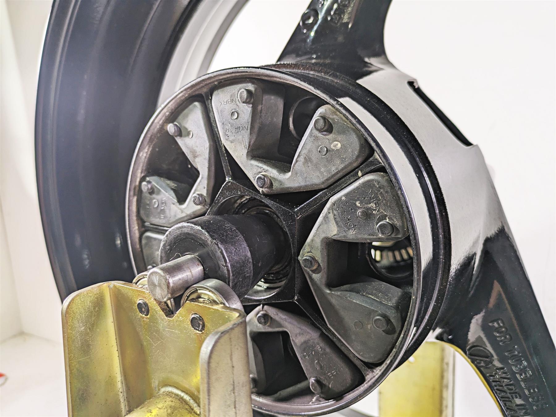 2018 Suzuki GSX1300 R Hayabusa Straight 17x6 Rear Wheel Rim 64111-15H11 {{ shop.shopifyCountryName }} - Mototech271