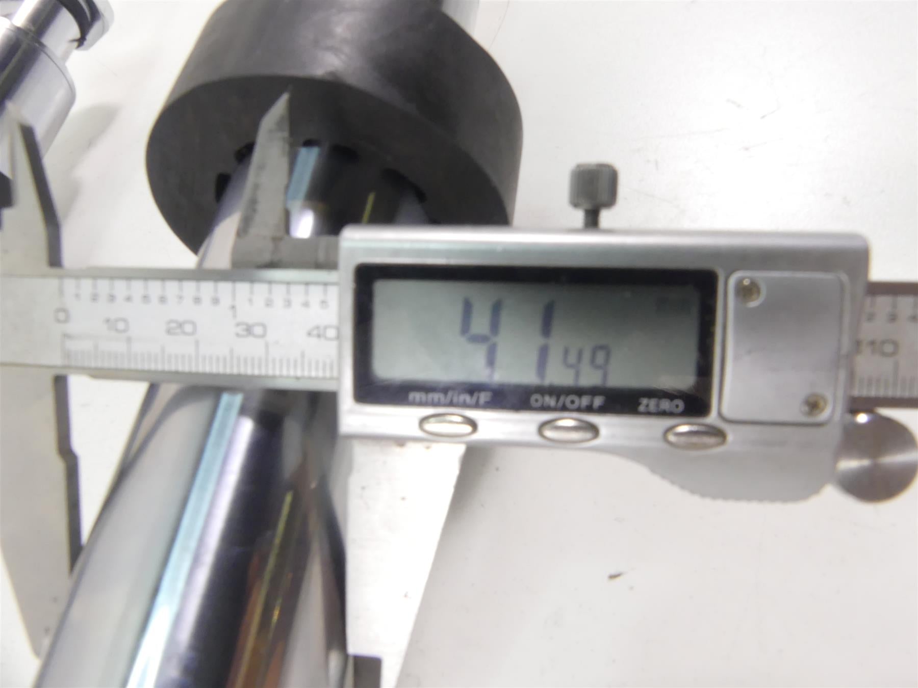 2007 Harley FLHTCU SE CVO Electra Glide Straight Front Forks 41mm 46621-06A {{ shop.shopifyCountryName }} - Mototech271