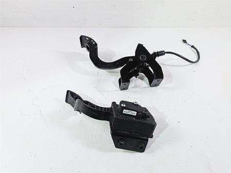 2023 Kawasaki Teryx KRX KRF 1000 C Foot Brake Accelerator Pedal Set 39075-0033 {{ shop.shopifyCountryName }} - Mototech271