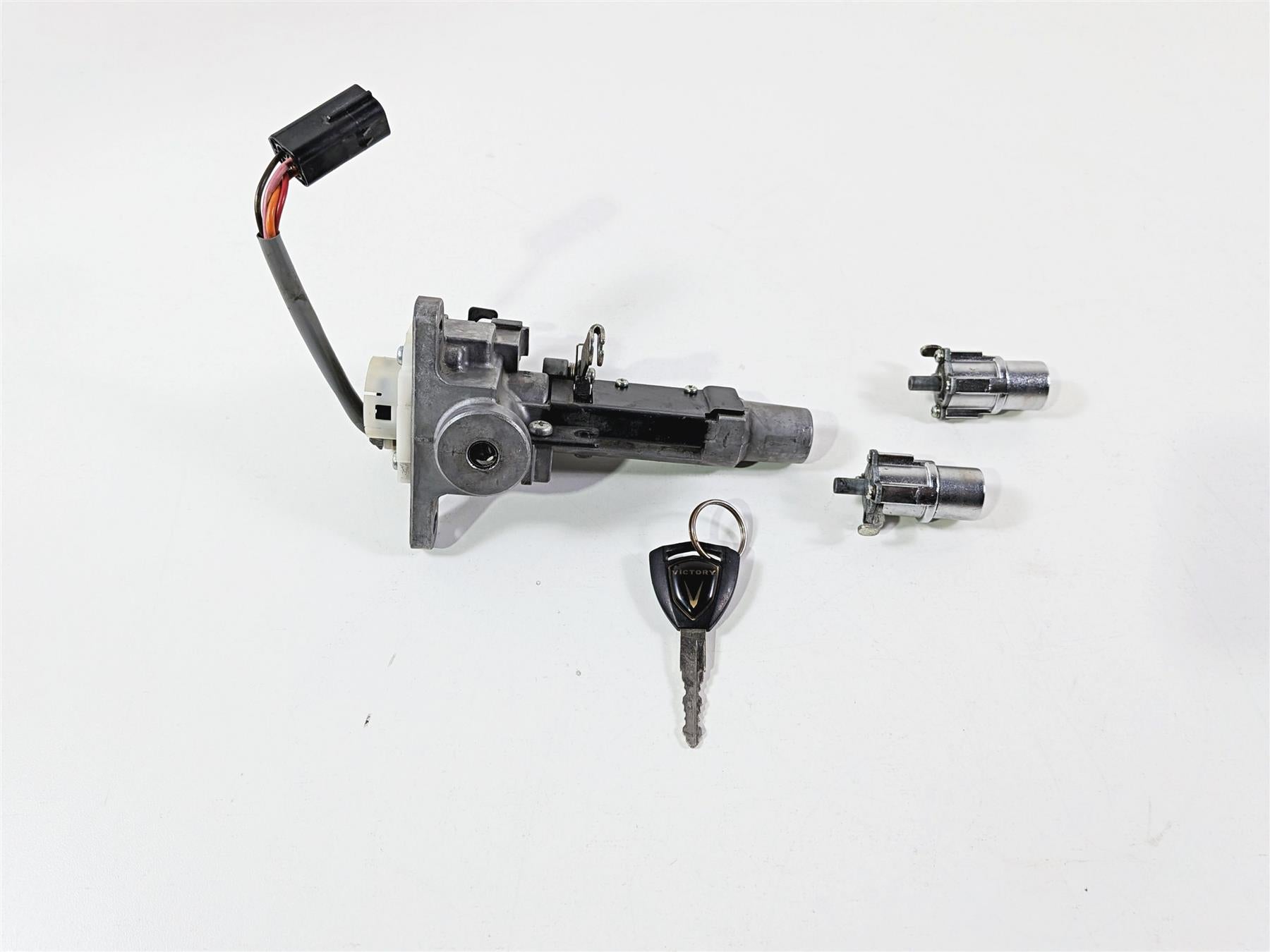 2013 Victory Vision Tour Ignition Switch Key Lock Set 1015982 {{ shop.shopifyCountryName }} - Mototech271