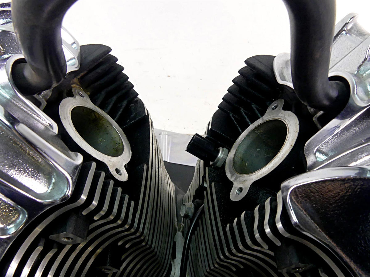 2019 Indian Chieftain Classic Running Engine 111ci Thunderstroke - Video 1205727 {{ shop.shopifyCountryName }} - Mototech271