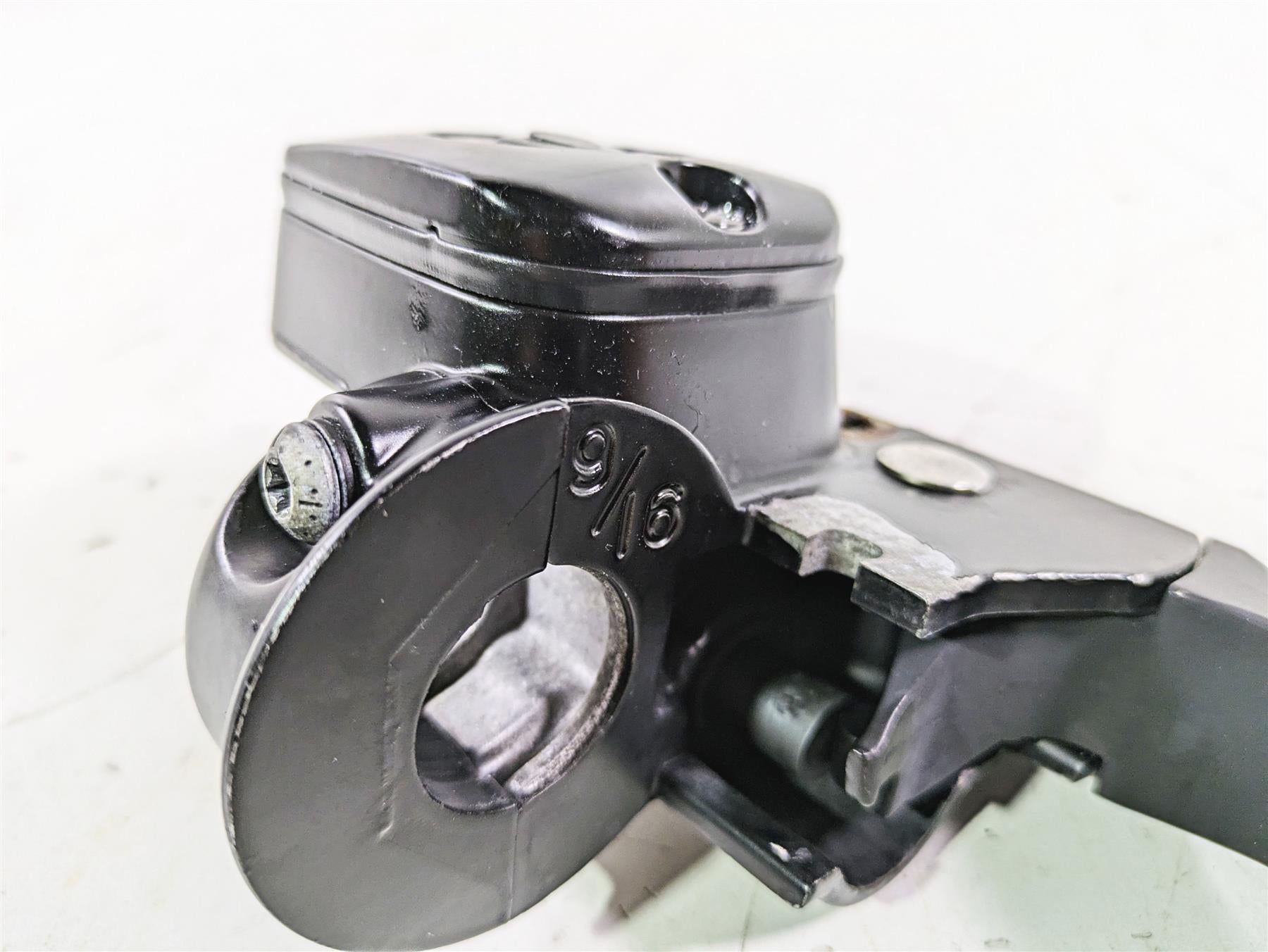 2005 Harley Softail FLSTSCI Heritage Springer Front Brake Mstr Cylinder 45019-96 {{ shop.shopifyCountryName }} - Mototech271