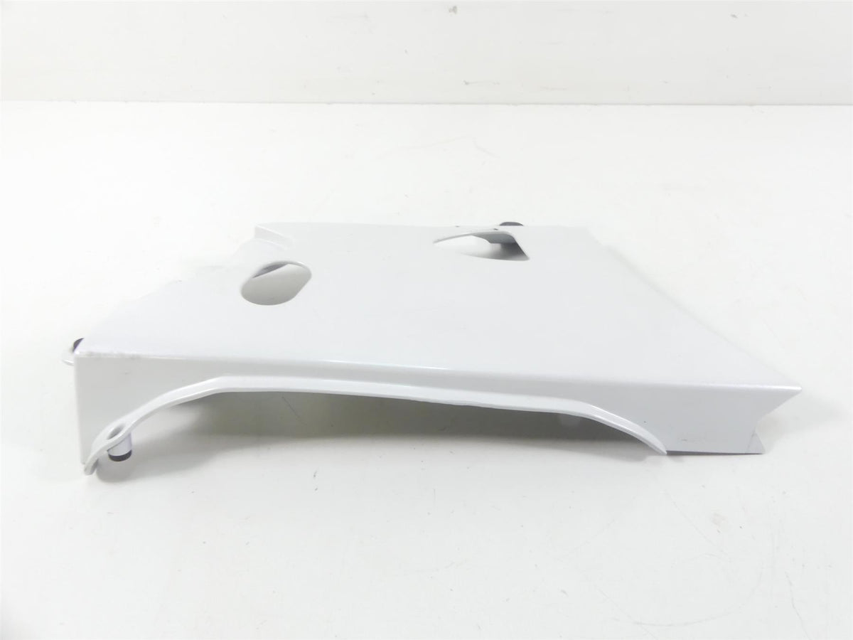 2020 Indian Roadmaster White Right Lower Side Cover Fairing Plastic Cowl 5456034 {{ shop.shopifyCountryName }} - Mototech271