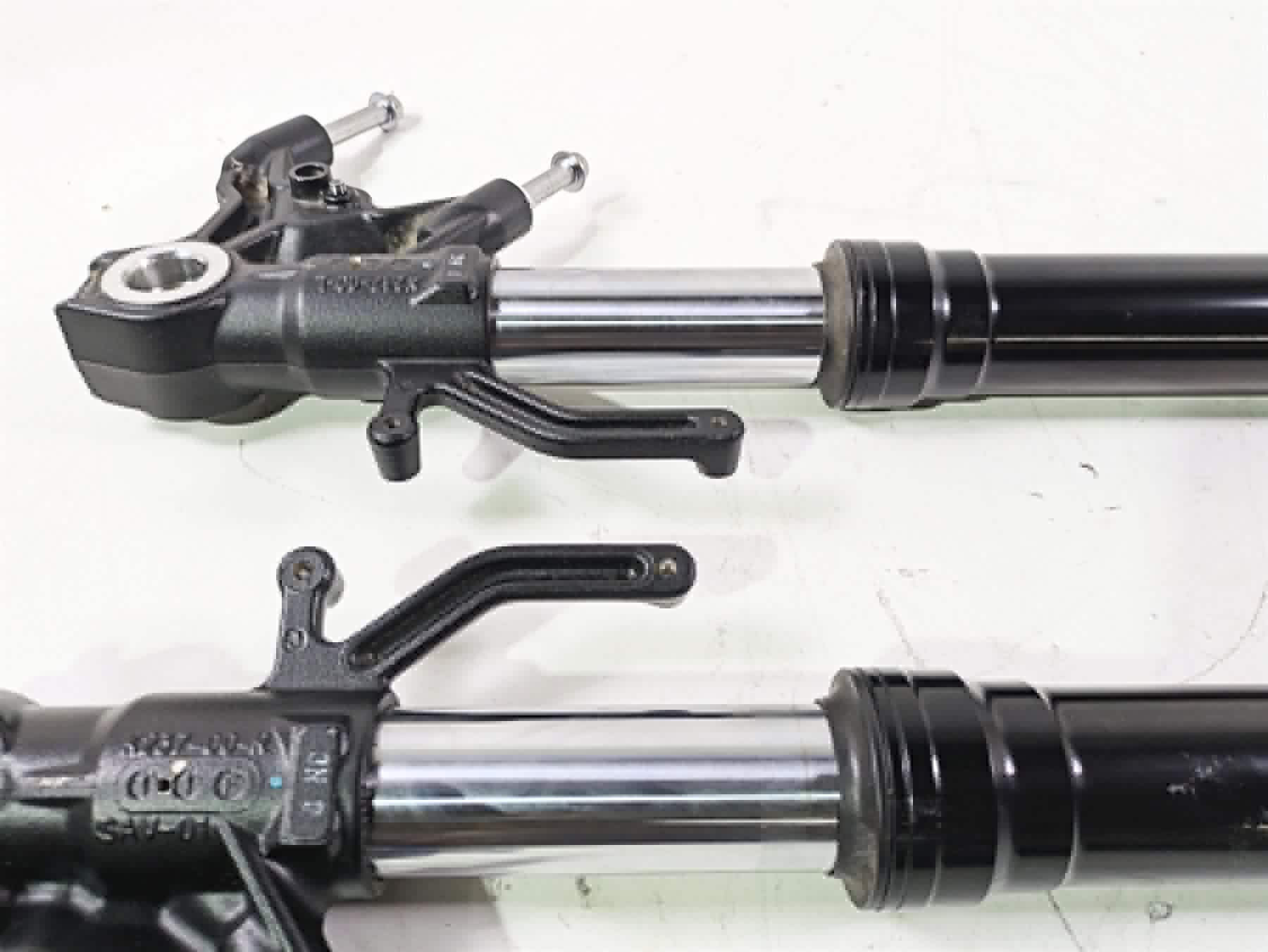 2024 Kawasaki ZX6R ZX636 Ninja Straight Showa Front Fork Leg Set 40mi 44071-1598 {{ shop.shopifyCountryName }} - Mototech271