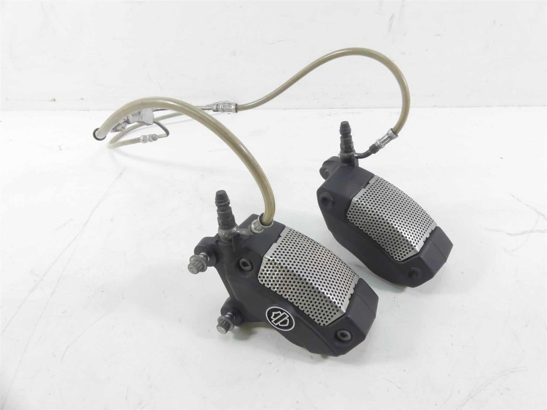 2013 Harley VRSCF Muscle V-Rod Front Brake Caliper Set + Lines 44731-08 44732-08 | Mototech271