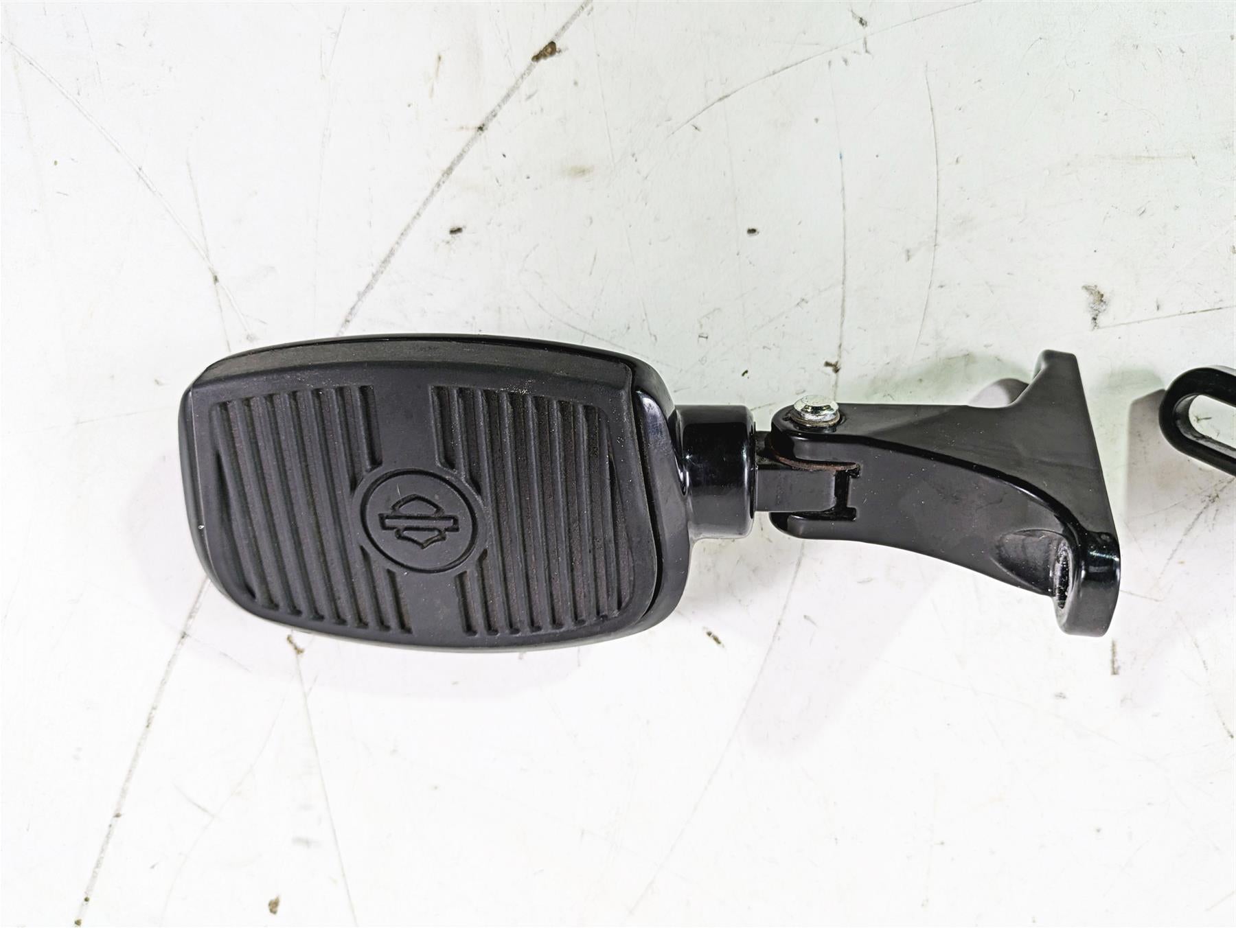 2015 Harley Touring FLHTKL E -Glide Low Rear Passenger Foot Pegs 50500332A {{ shop.shopifyCountryName }} - Mototech271