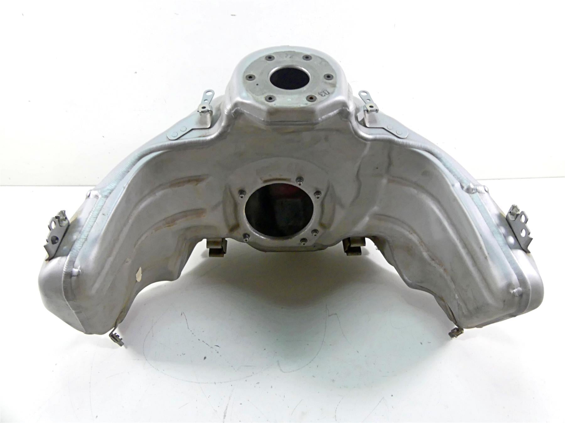2016 BMW R1200GS Adv K51 Fuel Gas Petrol Tank - No Dents 16118536188 {{ shop.shopifyCountryName }} - Mototech271
