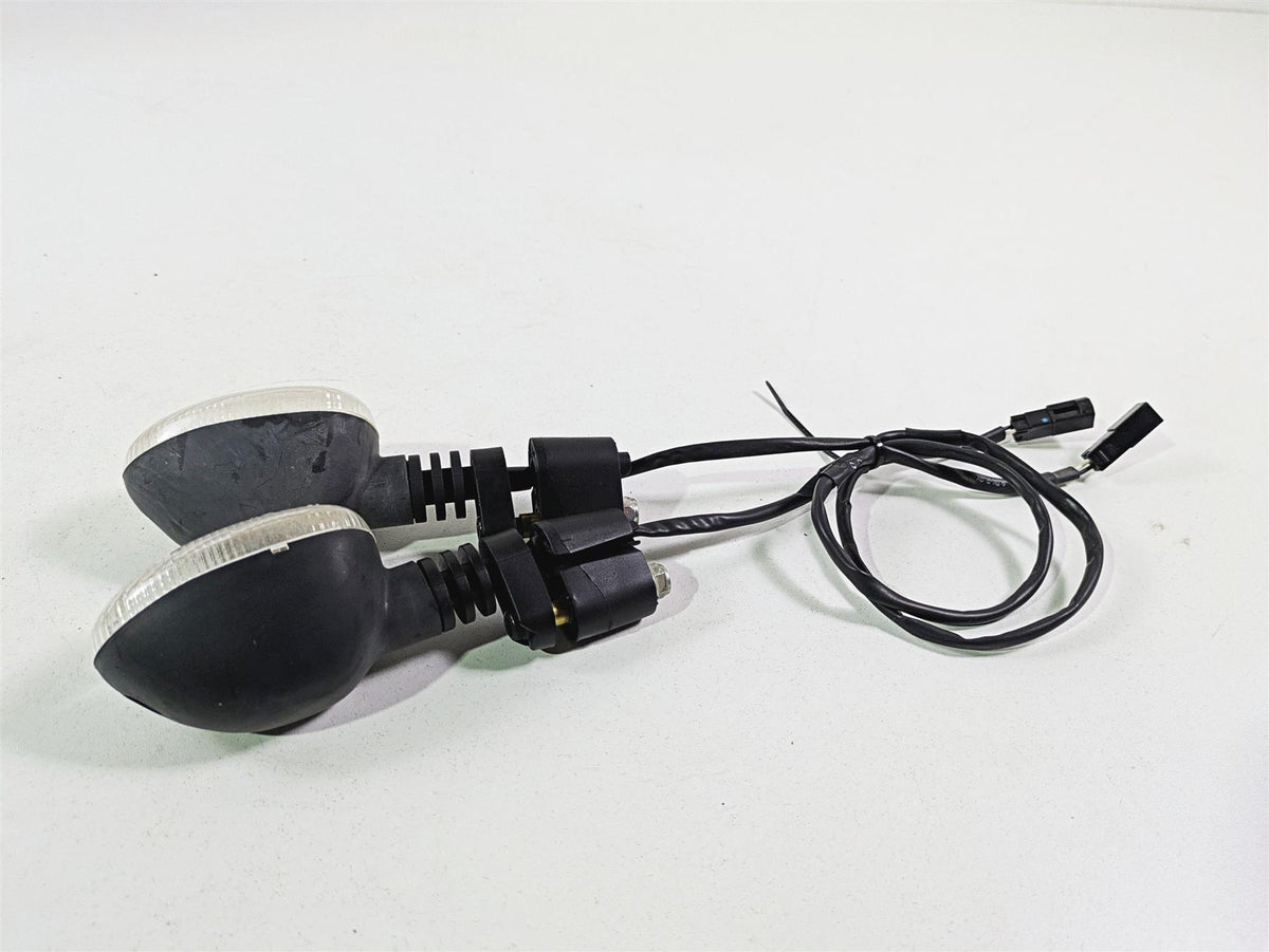 2018 Ducati Scrambler Desert Sled 800 Front Blinker Turn Signal Set 53040155B {{ shop.shopifyCountryName }} - Mototech271