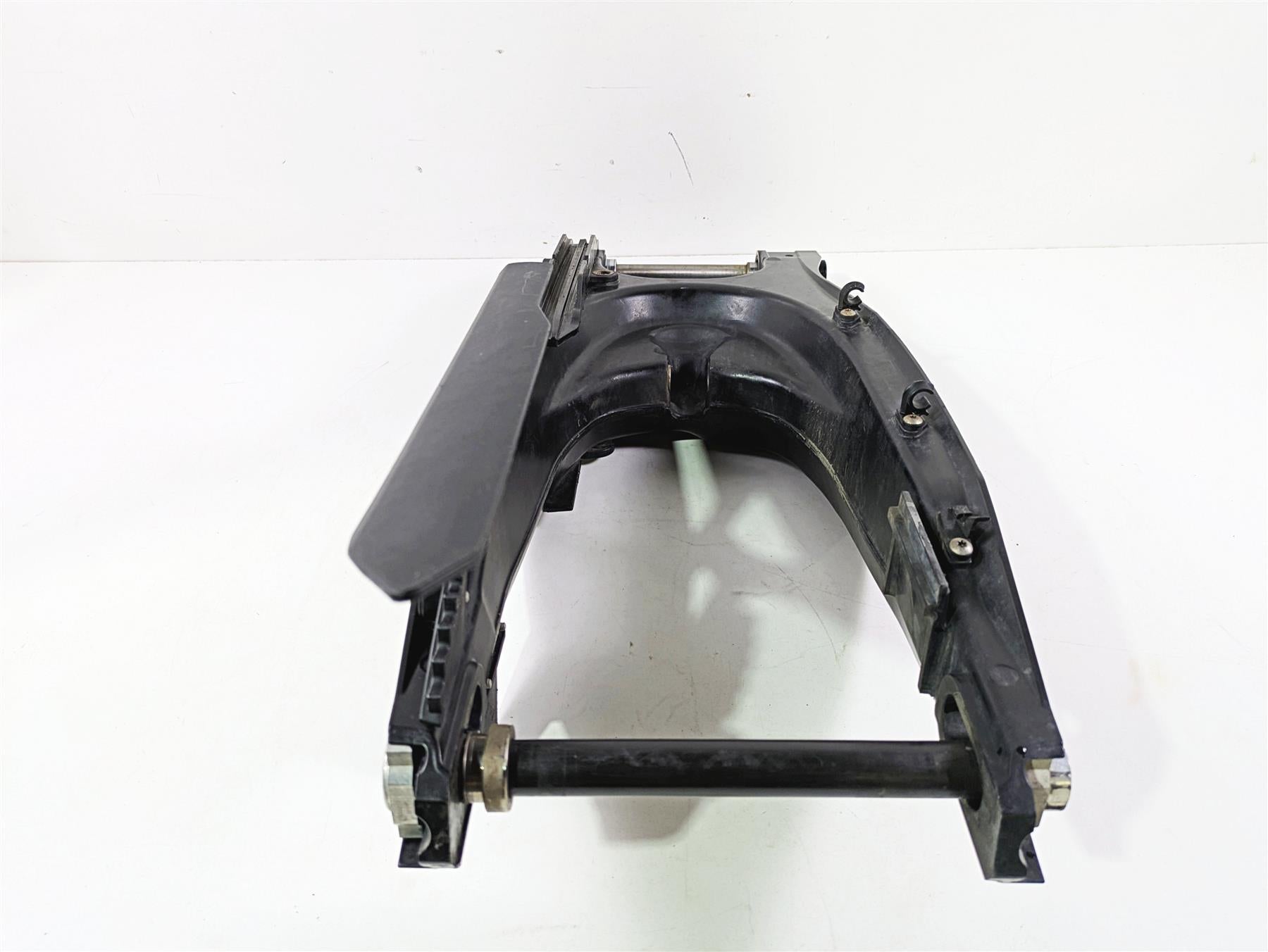 2020 KTM 1290 Super Adventure R Swingarm & Axle & Pivot Bolt 6040403004433 {{ shop.shopifyCountryName }} - Mototech271