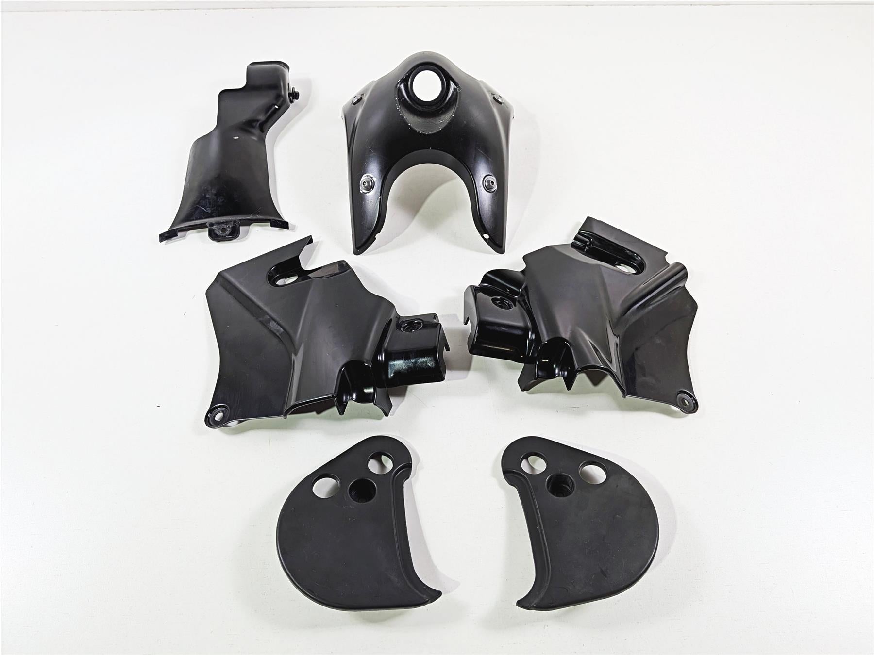 2006 Yamaha XVZ1300 Royal Star Ignition Switch & Neck Cover Fairing Set {{ shop.shopifyCountryName }} - Mototech271