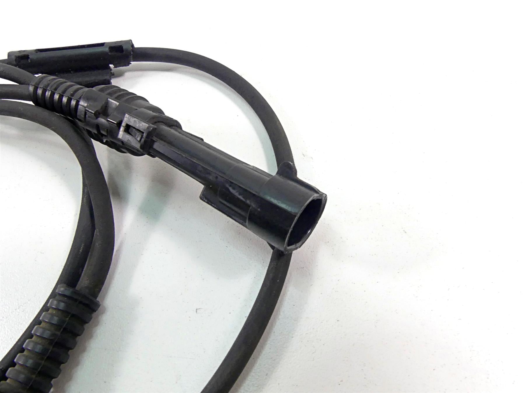 2014 Harley VRSCF Muscle V-Rod Abs Wheel Speed Sensor Set 40652-08 40648-08 {{ shop.shopifyCountryName }} - Mototech271