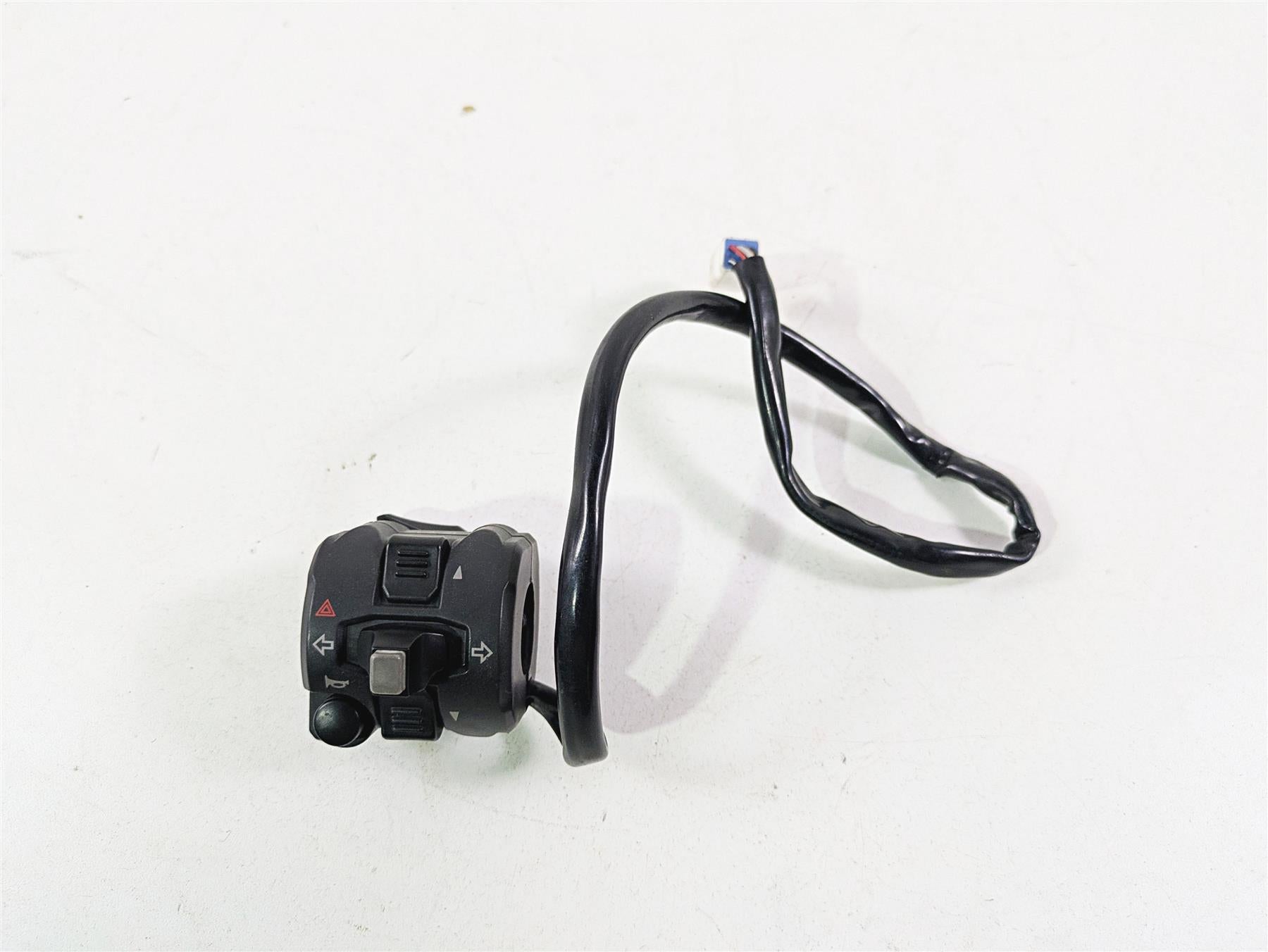 2013 Ducati Hypermotard 821 SP Left Hand Turn Signal Control Switch 65110141A {{ shop.shopifyCountryName }} - Mototech271