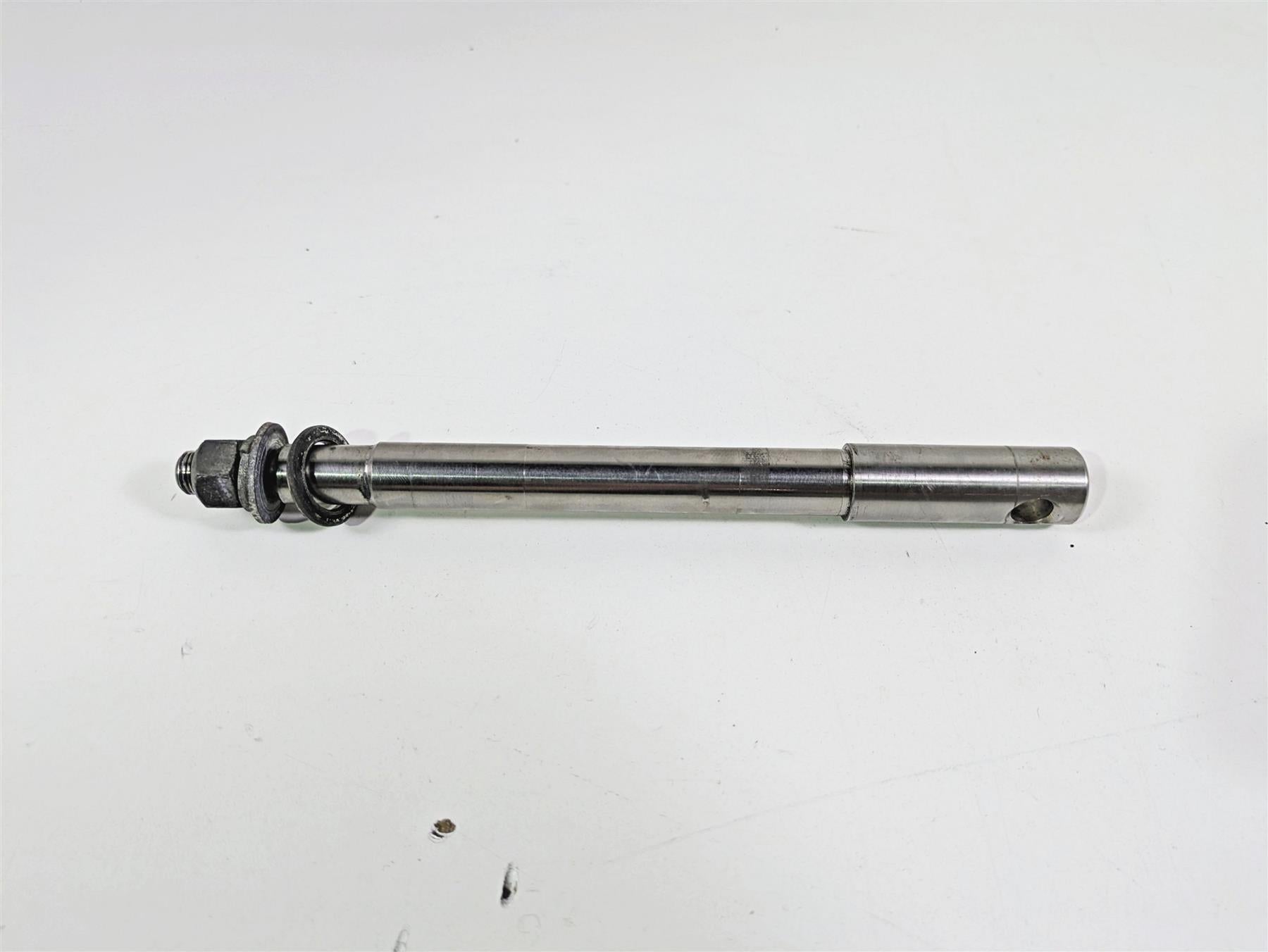 2007 Harley Sportster XL1200 C Front Axle Wheel Spindle 3/4" 43895-00 {{ shop.shopifyCountryName }} - Mototech271