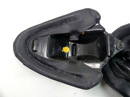 2005 Harley VRSCSE CVO V-Rod Front Rear Seat Saddle Set 51595-05 51594-05 {{ shop.shopifyCountryName }} - Mototech271