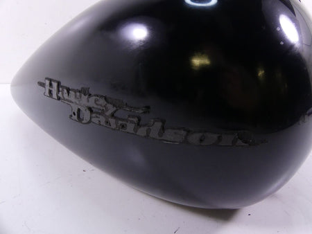 2010 Harley Touring FLHX Street Glide Fuel gas petrol Tank -dented 61356-08 {{ shop.shopifyCountryName }} - Mototech271