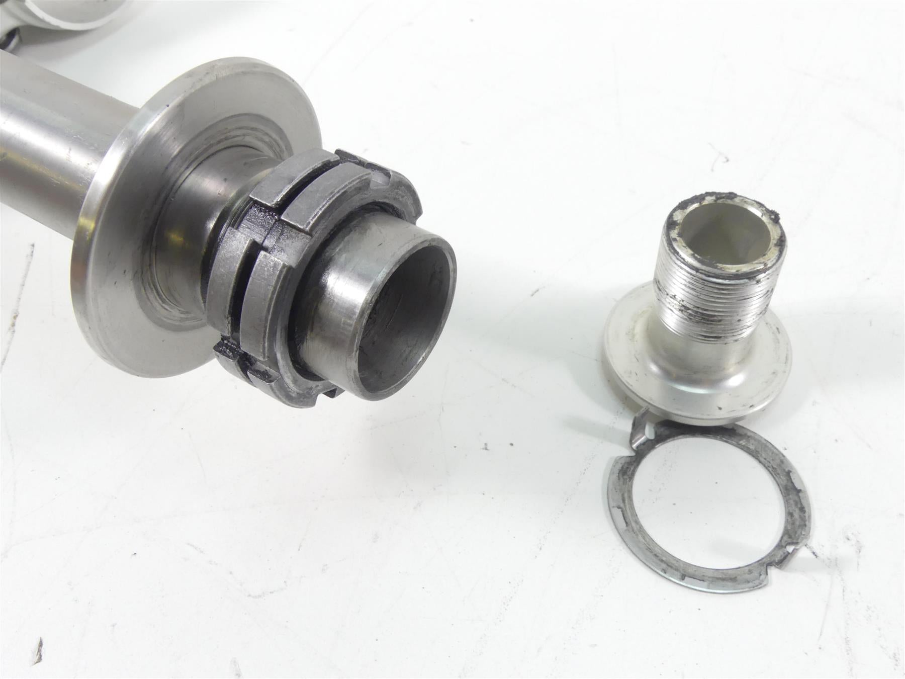 2020 BMW F850 GS K81 Rallye Lower Triple Tree Steering Clamp 59mm 31428565020 {{ shop.shopifyCountryName }} - Mototech271