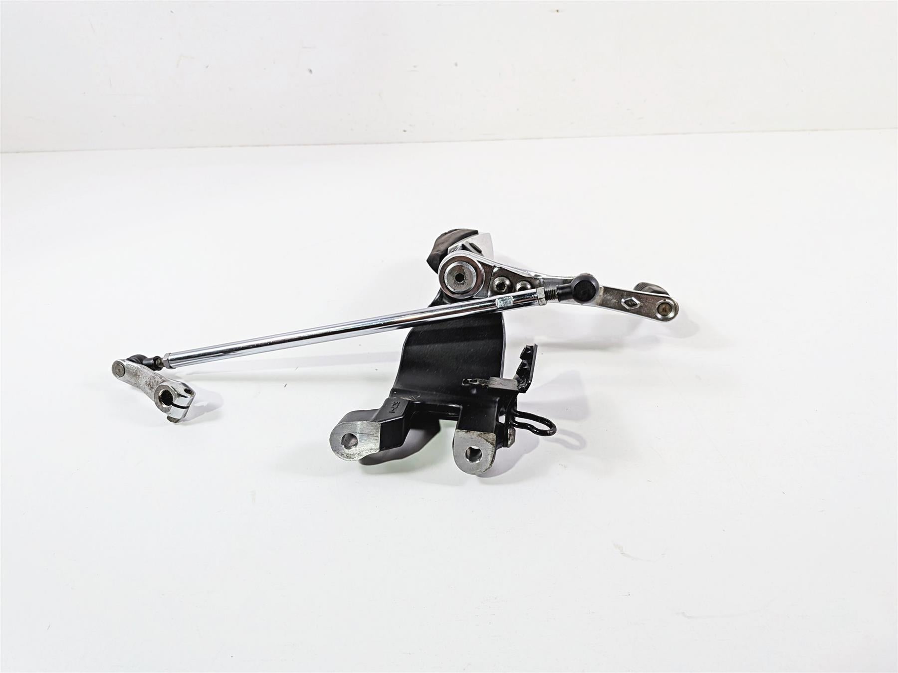 2012 Yamaha XV1900 Raider S Left Foot Peg & Shifter 5C7-27410-00-00 5C7-27410-02 {{ shop.shopifyCountryName }} - Mototech271