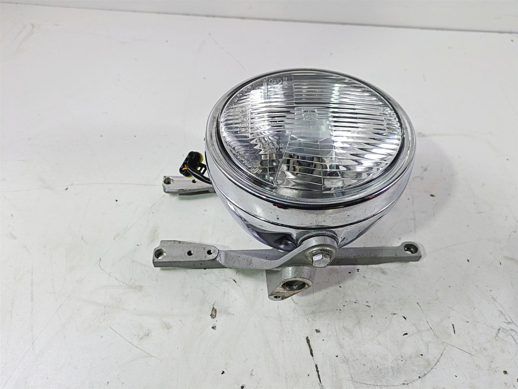 1998 Moto Guzzi California 1100 EV Headlight Head Light & Mounts GU29740530 {{ shop.shopifyCountryName }} - Mototech271