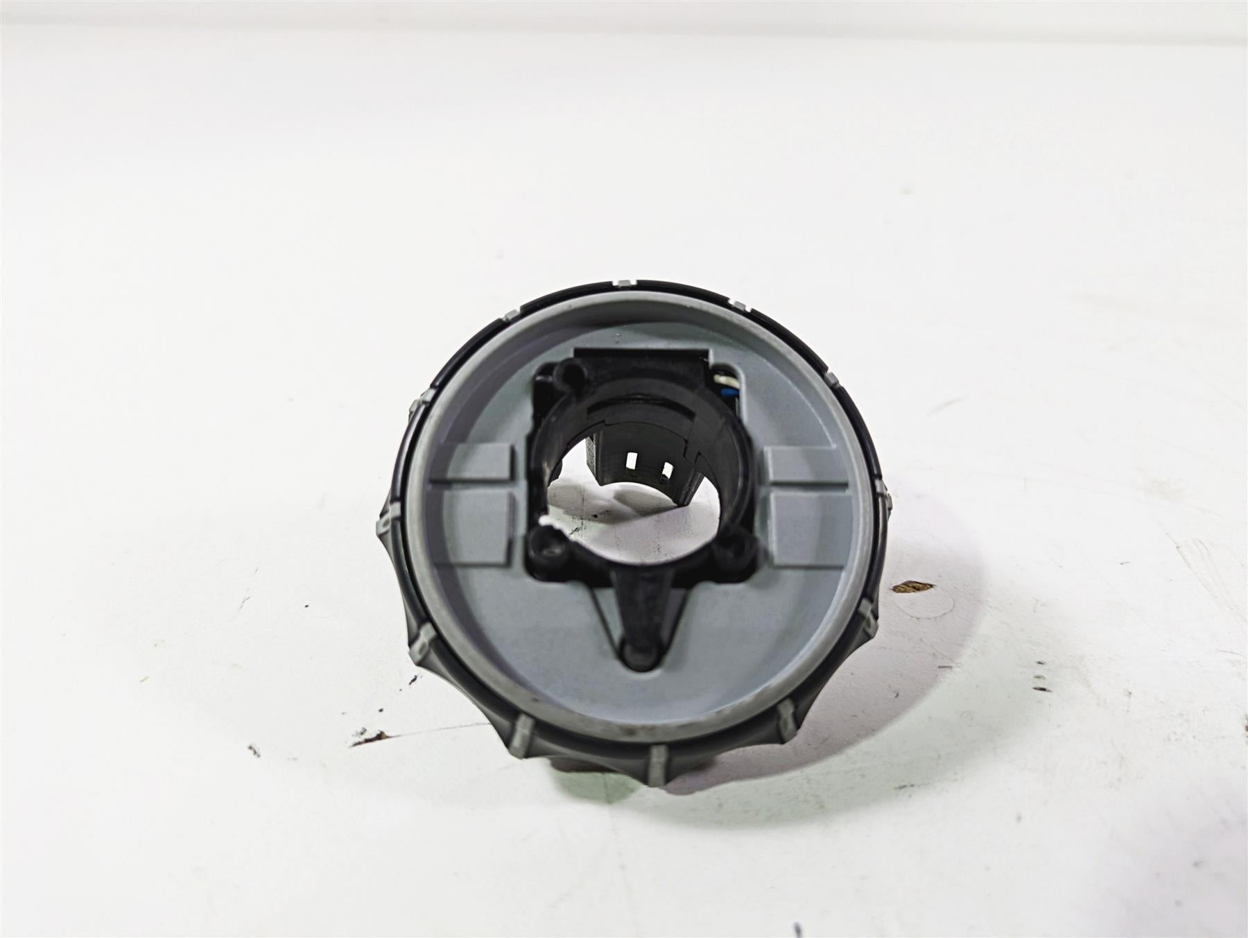 2019 BMW S1000XR K49 Left Round Multi Control Switch 61317727498 {{ shop.shopifyCountryName }} - Mototech271